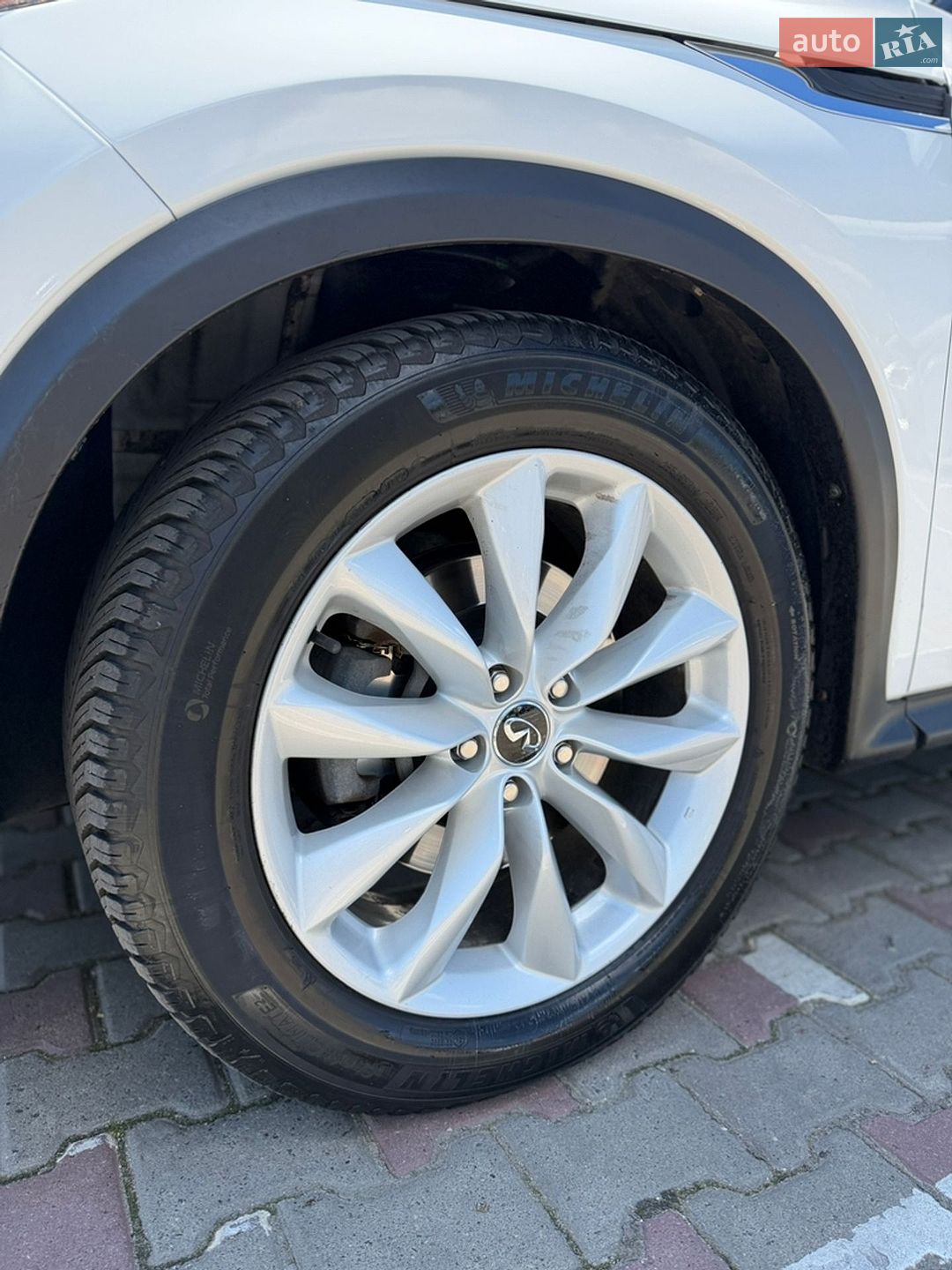 Infiniti QX50 2018 VIN 3PCAJ5M30KF104611 фото оголошення 20 з 47