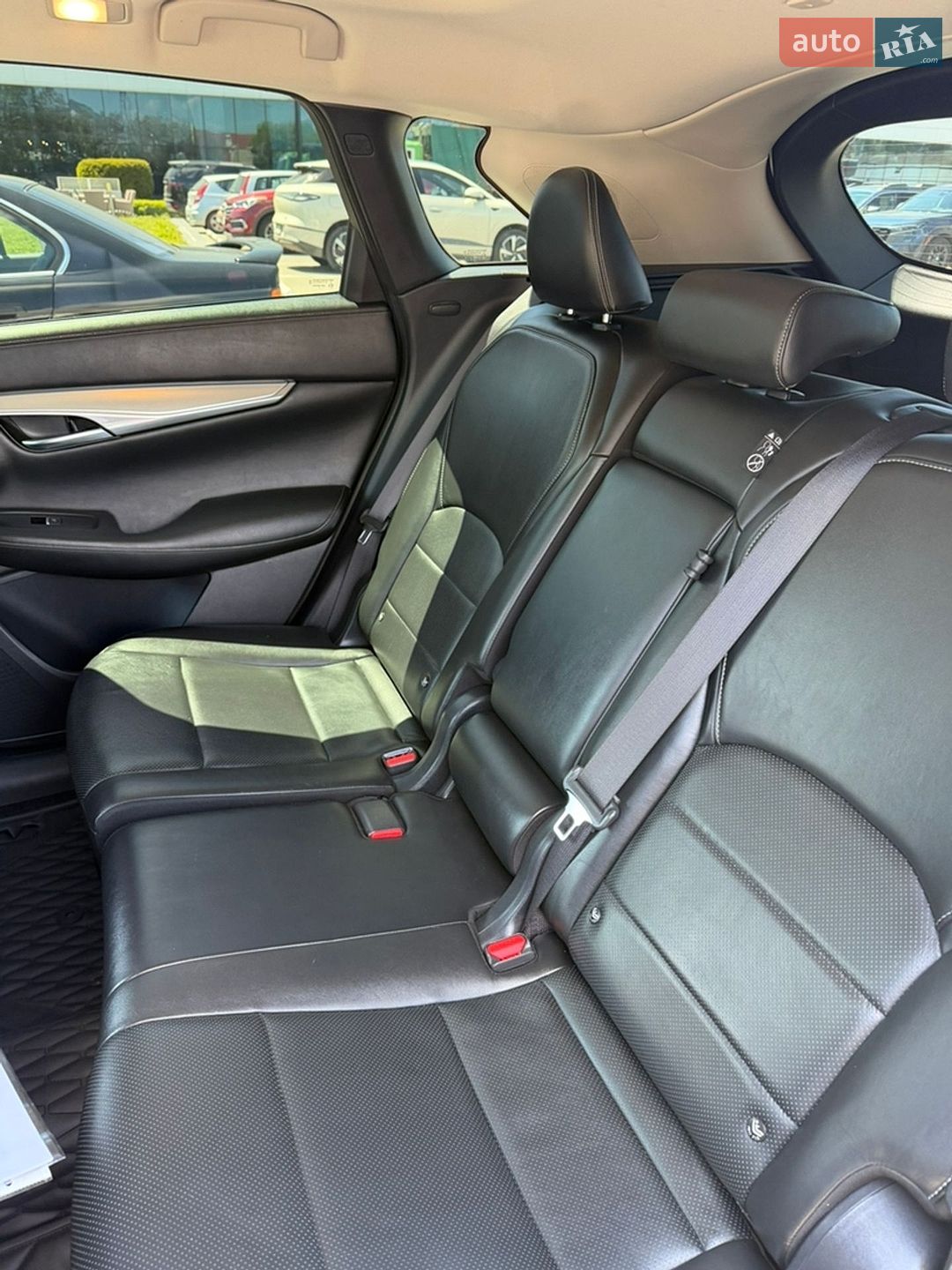 Infiniti QX50 2018 VIN 3PCAJ5M30KF104611 фото оголошення 26 з 47