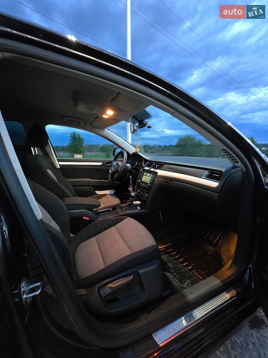 Skoda Superb 2009 VIN TMBAF73T2A9013749 фото оголошення 21 з 38