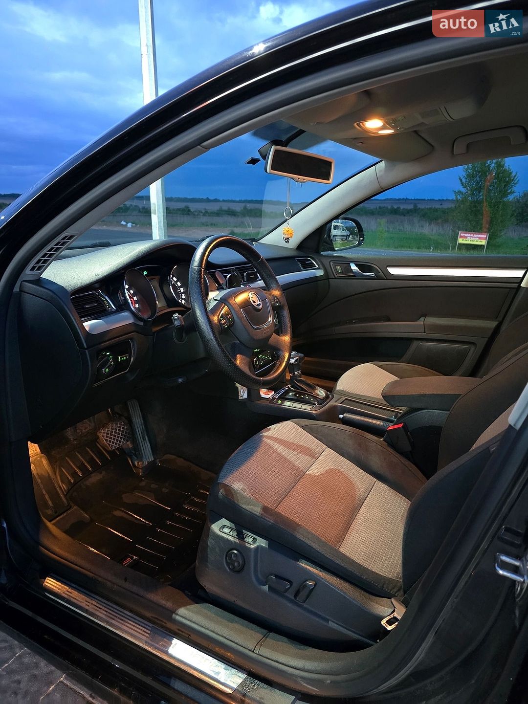Skoda Superb 2009 VIN TMBAF73T2A9013749 фото оголошення 23 з 38