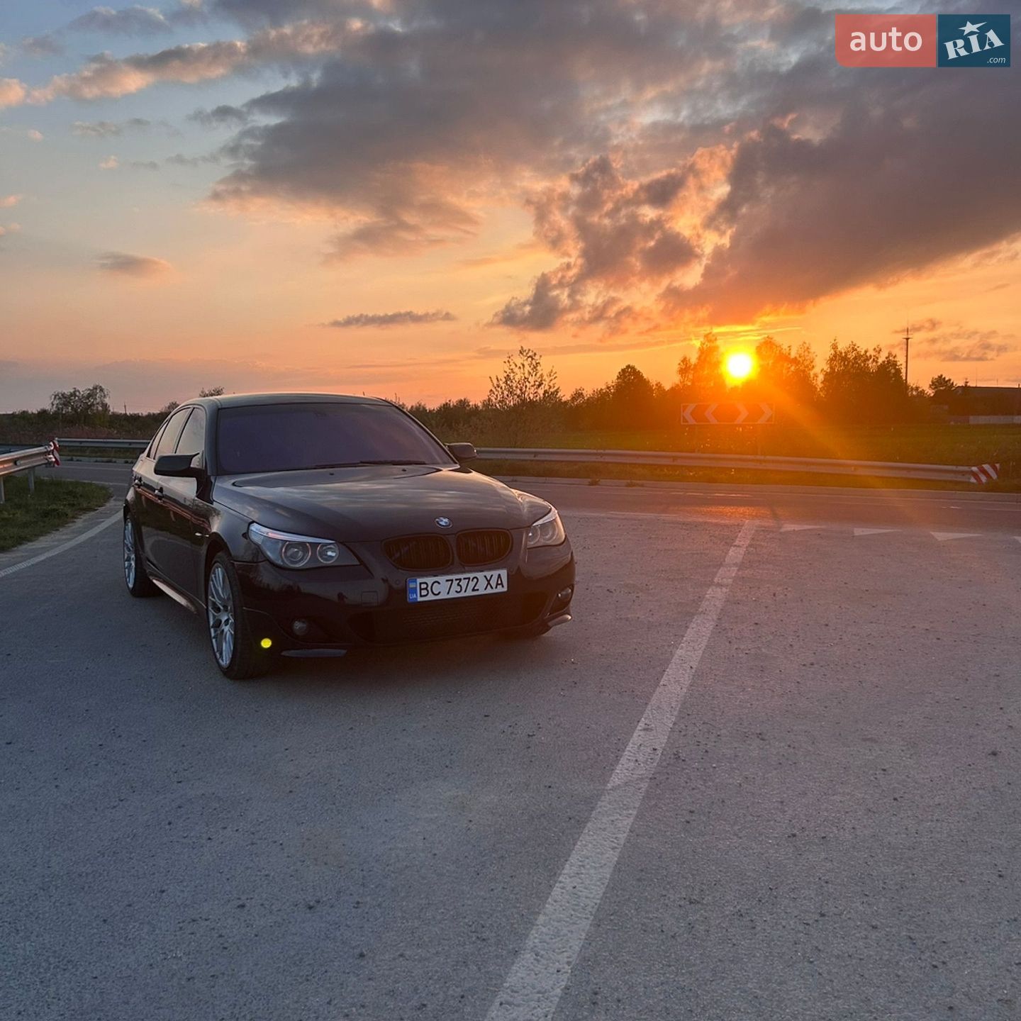 BMW 5 Series 2006 VIN WBANM71030CP15559 фото оголошення 2 з 5