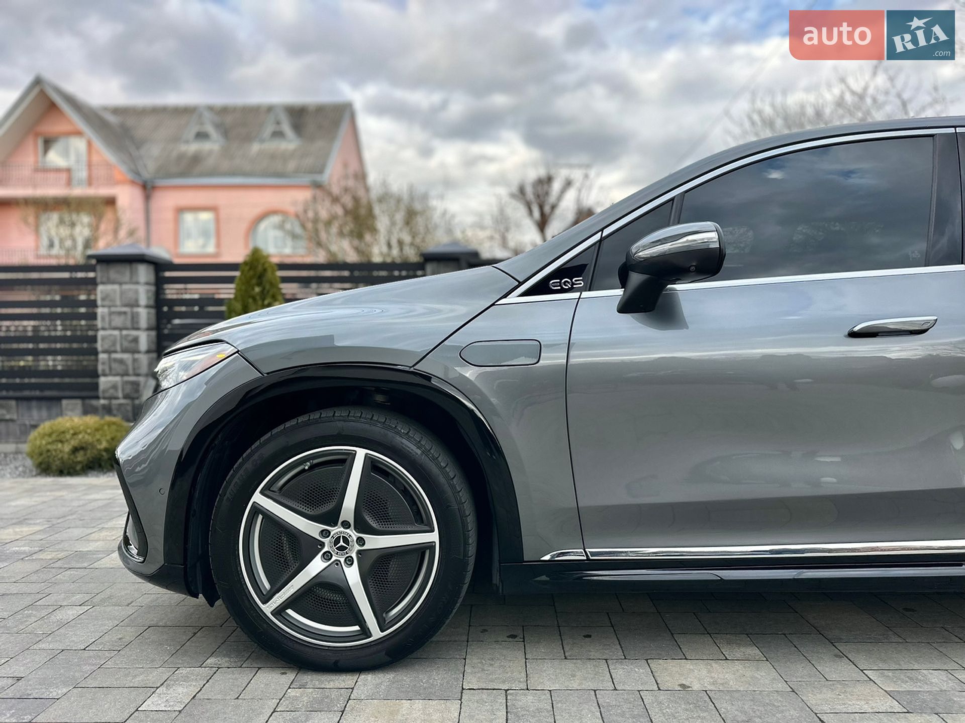 Mercedes-Benz EQS SUV 2023 VIN 4JGDM4EB3PA018175 фото оголошення 17 з 94