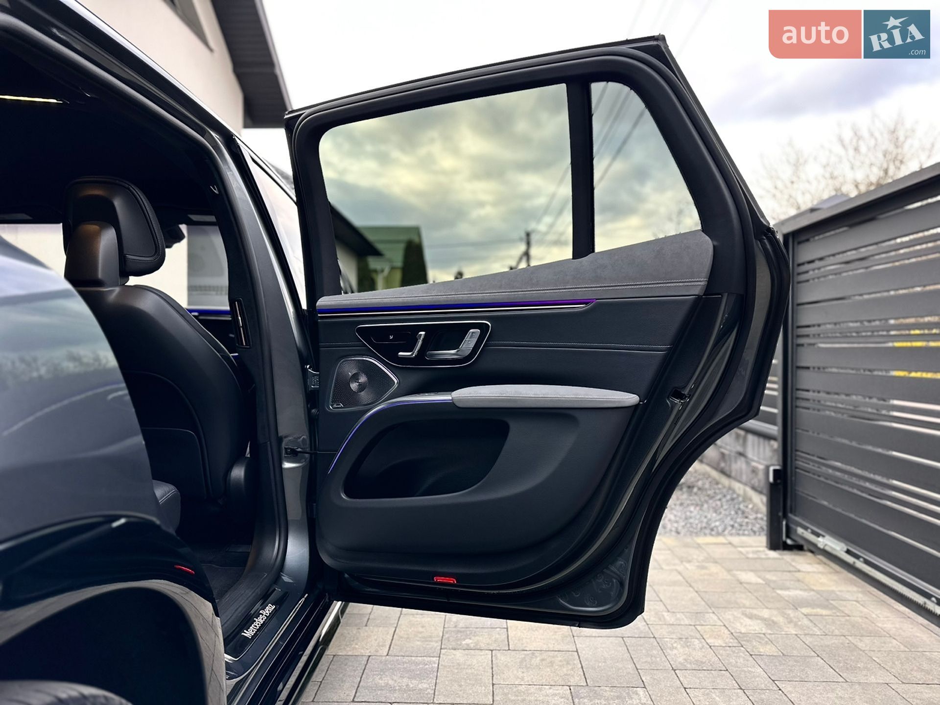 Mercedes-Benz EQS SUV 2023 VIN 4JGDM4EB3PA018175 фото оголошення 80 з 94