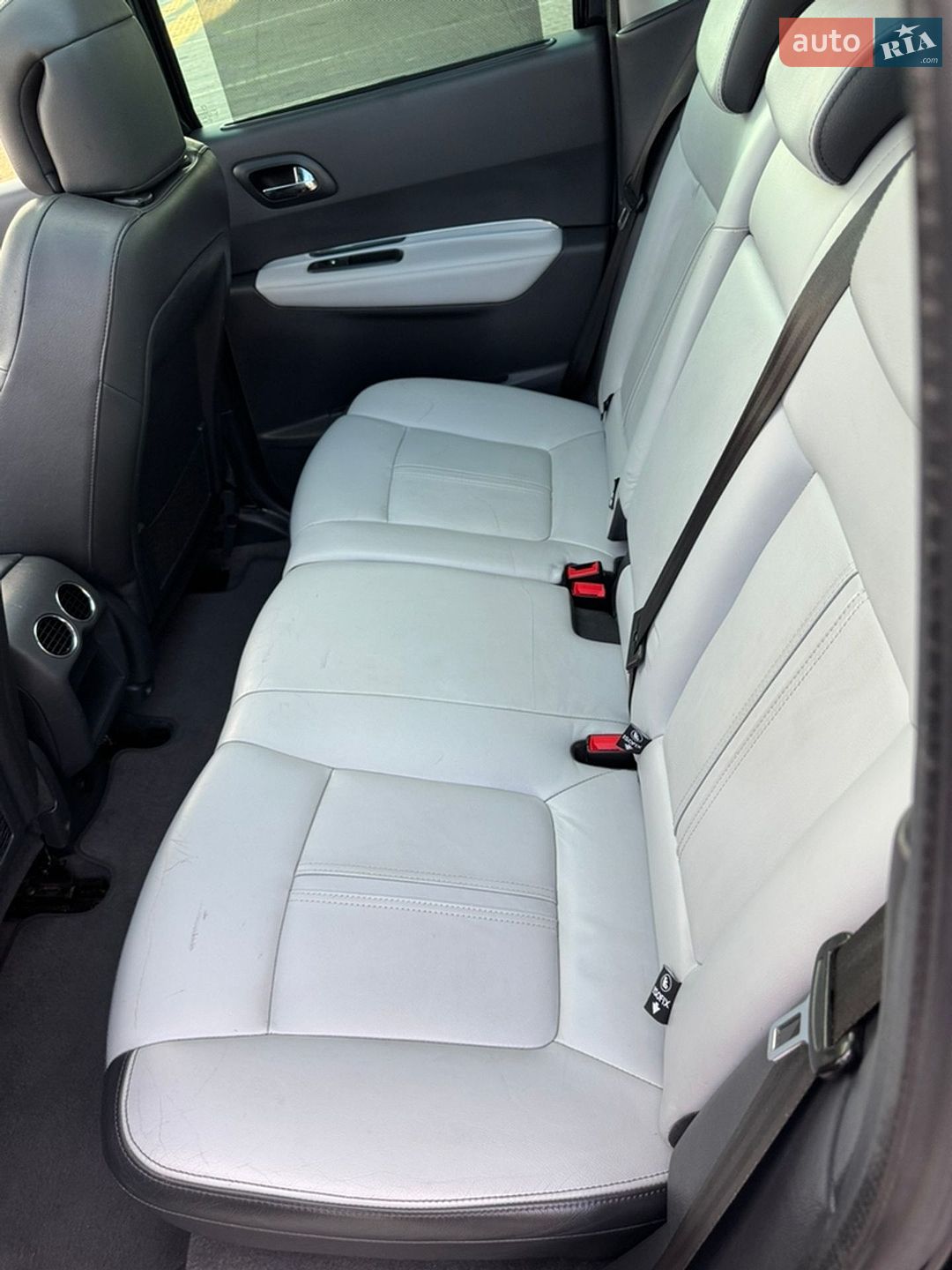 Peugeot 3008 2012 VIN VF3HURHC8CS134947 фото оголошення 39 з 59
