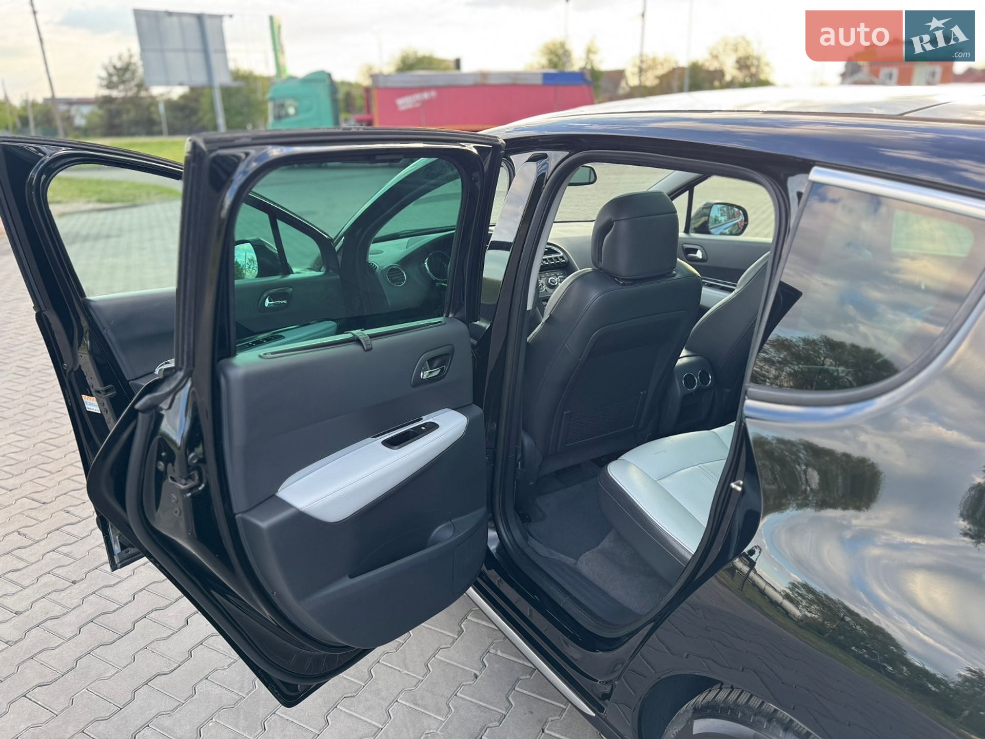 Peugeot 3008 2012 VIN VF3HURHC8CS134947 фото оголошення 57 з 59