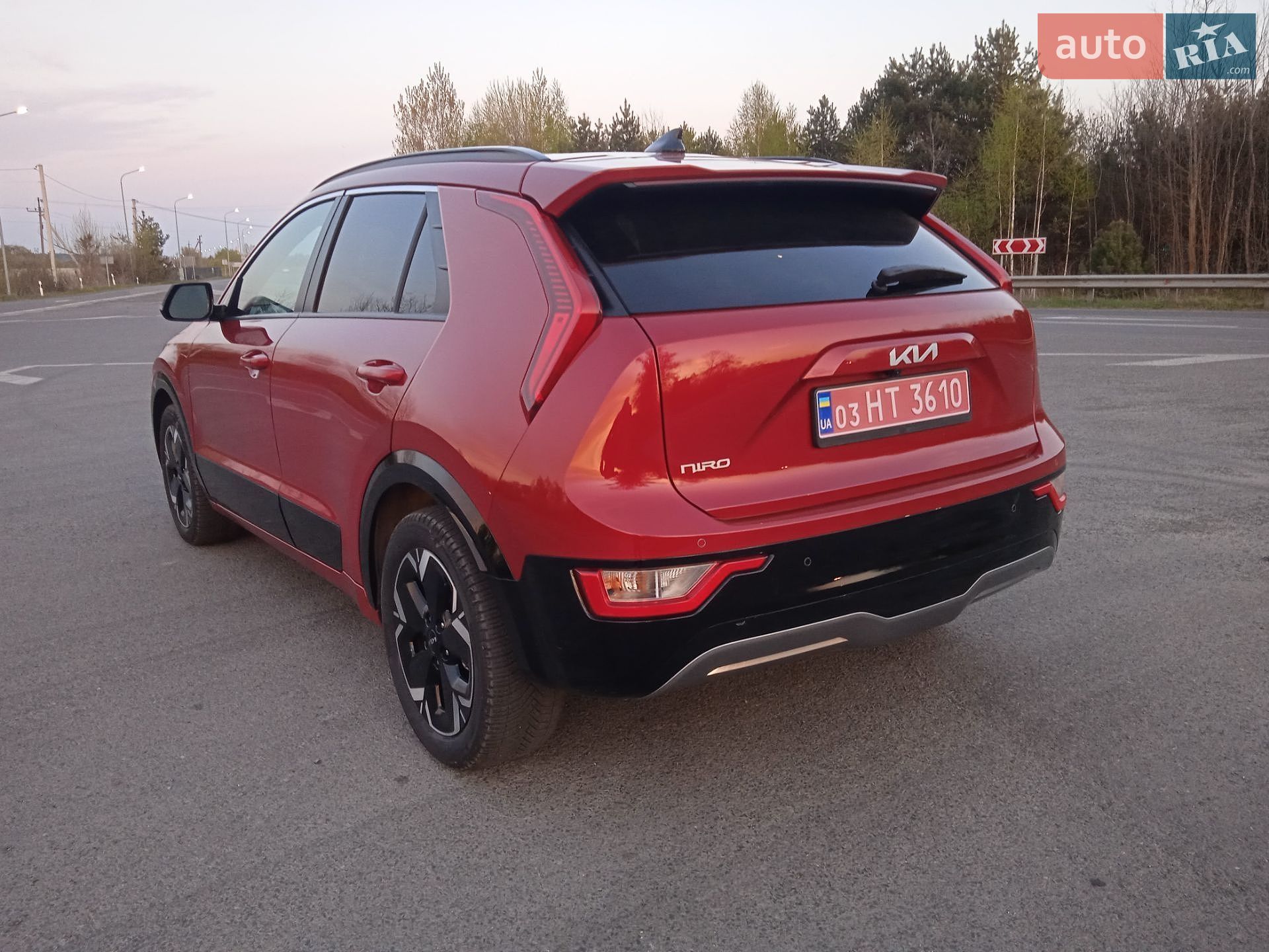 Kia Niro 2023 VIN KNDCR3L17P5045135 фото оголошення 2 з 33