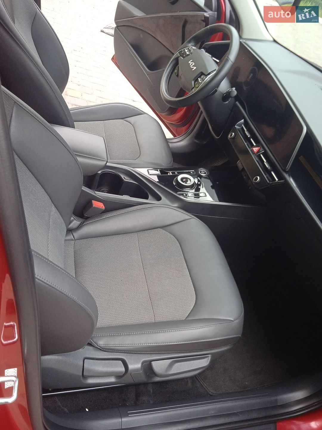 Kia Niro 2023 VIN KNDCR3L17P5045135 фото оголошення 26 з 33