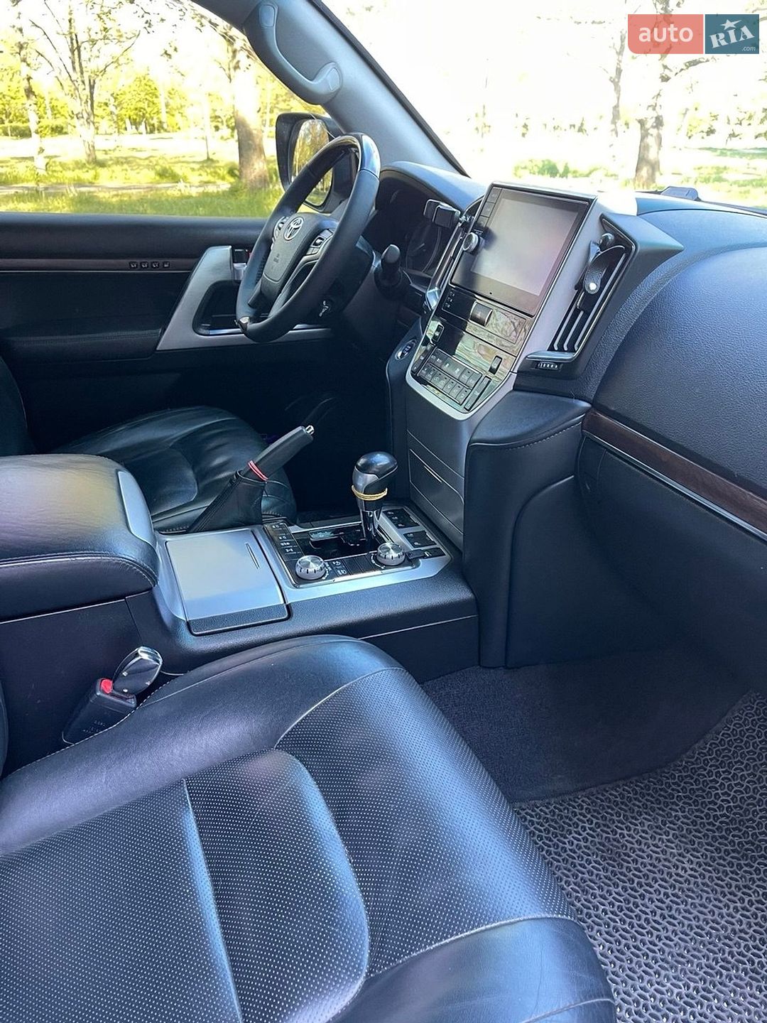 Toyota Land Cruiser 2017 VIN JTMCX05J504146994 фото оголошення 47 з 86
