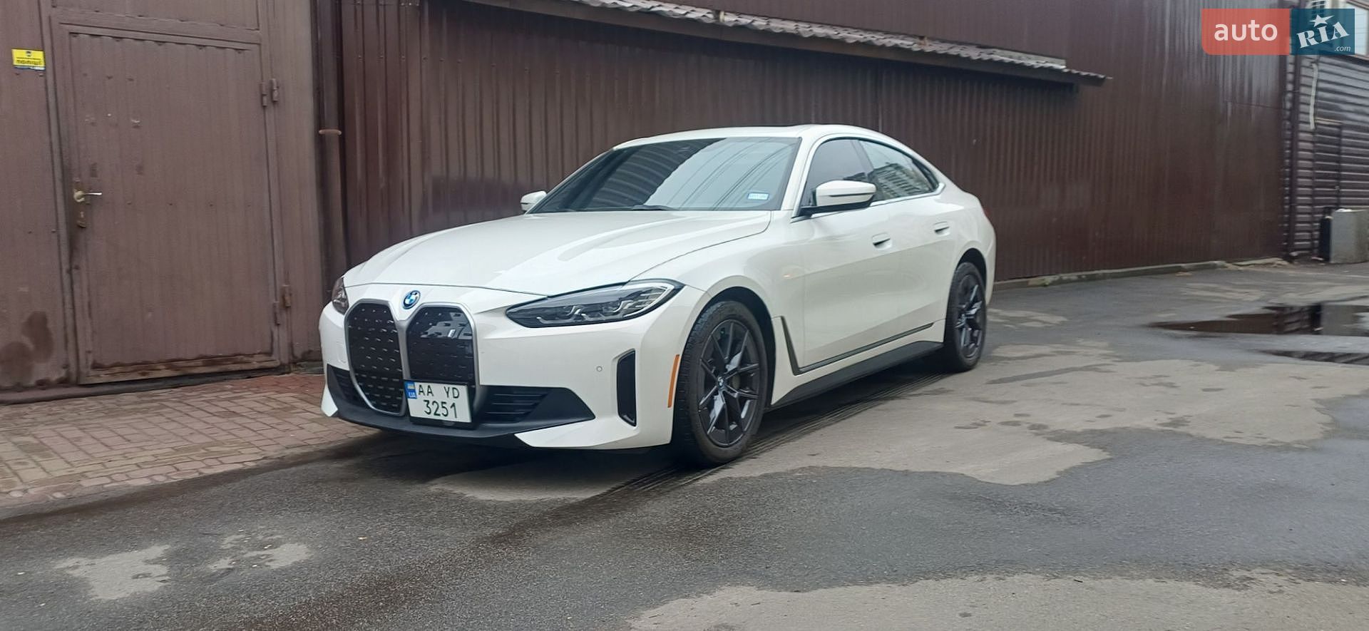 BMW i4 2023 VIN WBY73AW00RFS35851 фото оголошення 9 з 27
