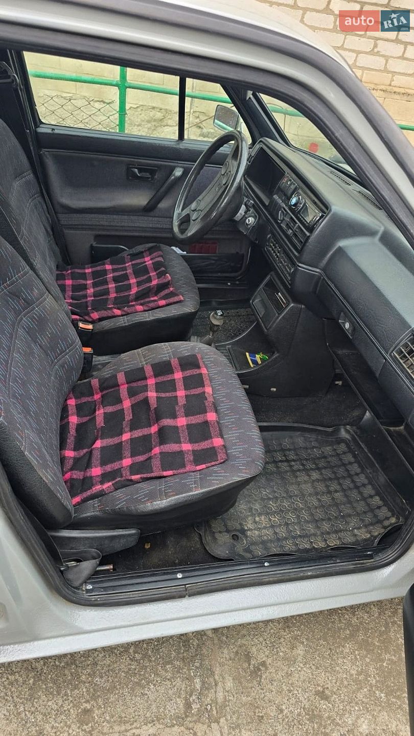 Volkswagen Golf 1987 VIN WVWZZZ19ZHW542720 фото оголошення 8 з 14