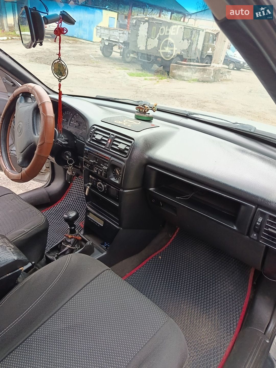 Opel Vectra 1993 VIN W0L000087P5008271 фото оголошення 7 з 8