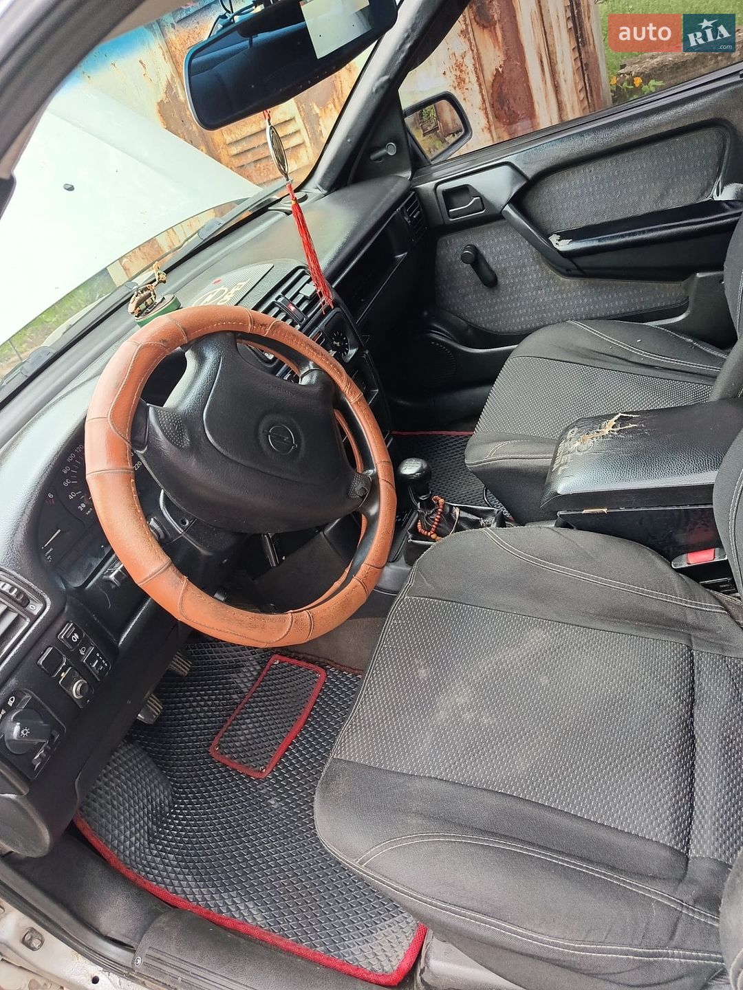 Opel Vectra 1993 VIN W0L000087P5008271 фото оголошення 5 з 8