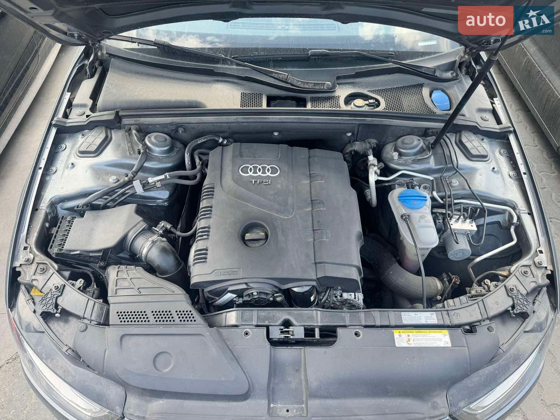 Audi A4 2015 VIN WAUBFAFL3GN012247 фото оголошення 17 з 18