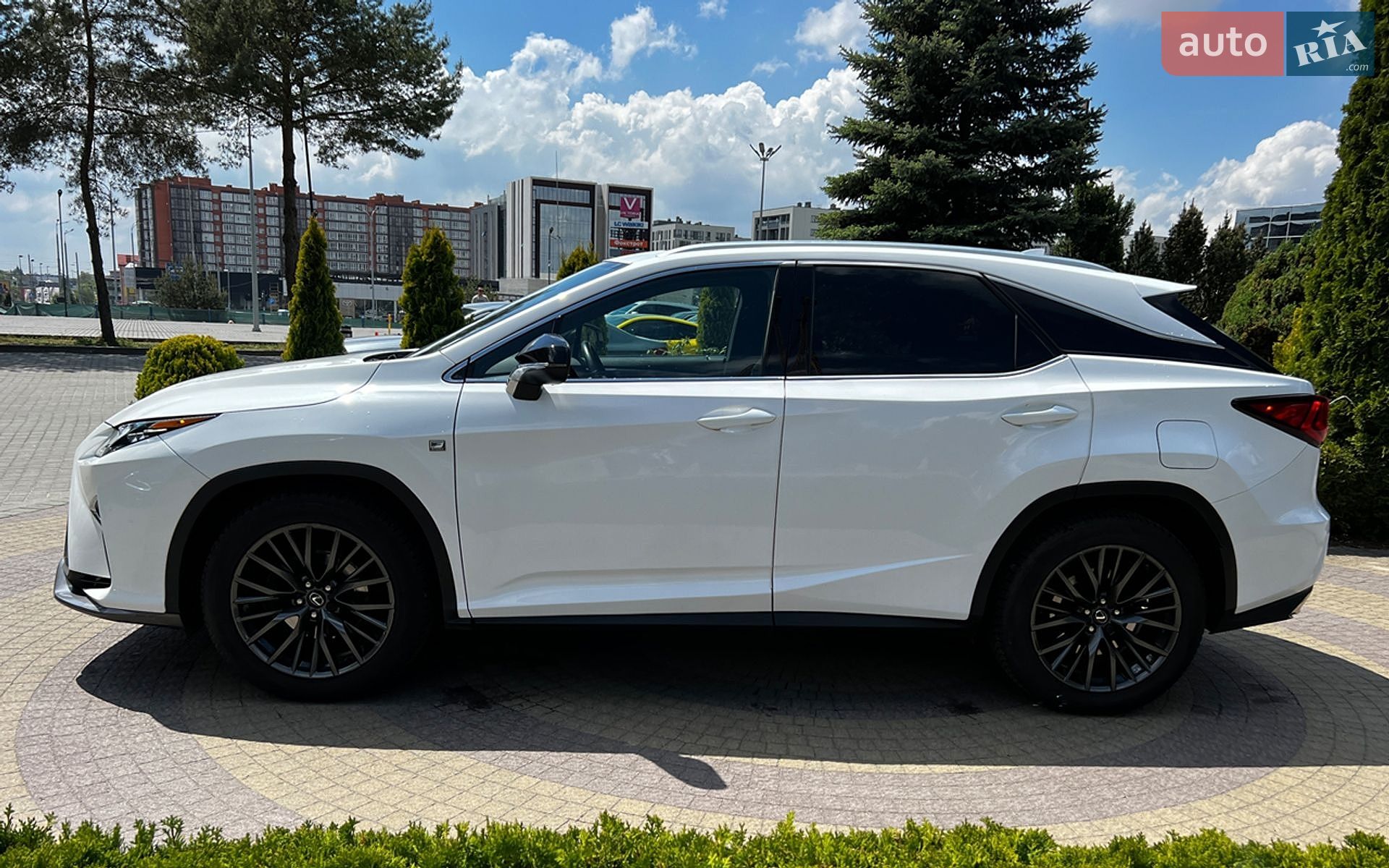 Lexus RX 2018 VIN 2T2BZMCA0JC140417 фото оголошення 4 з 27