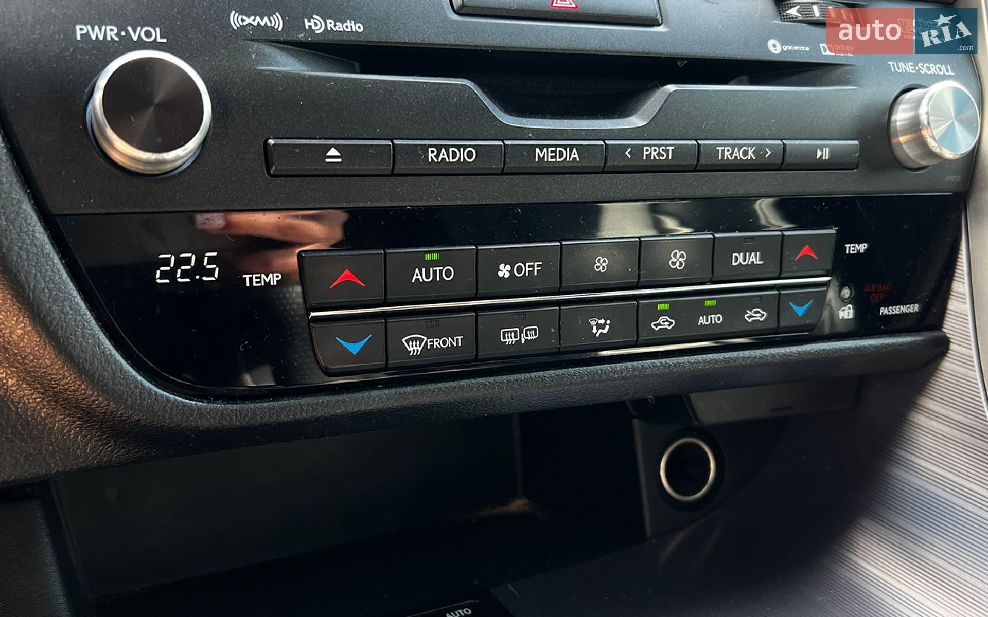 Lexus RX 2018 VIN 2T2BZMCA0JC140417 фото оголошення 18 з 27