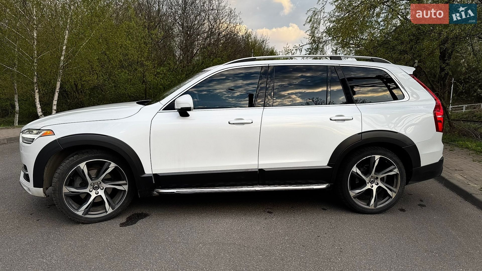 Volvo XC90 2015 VIN YV4A22PK9G1018161 фото оголошення 2 з 17