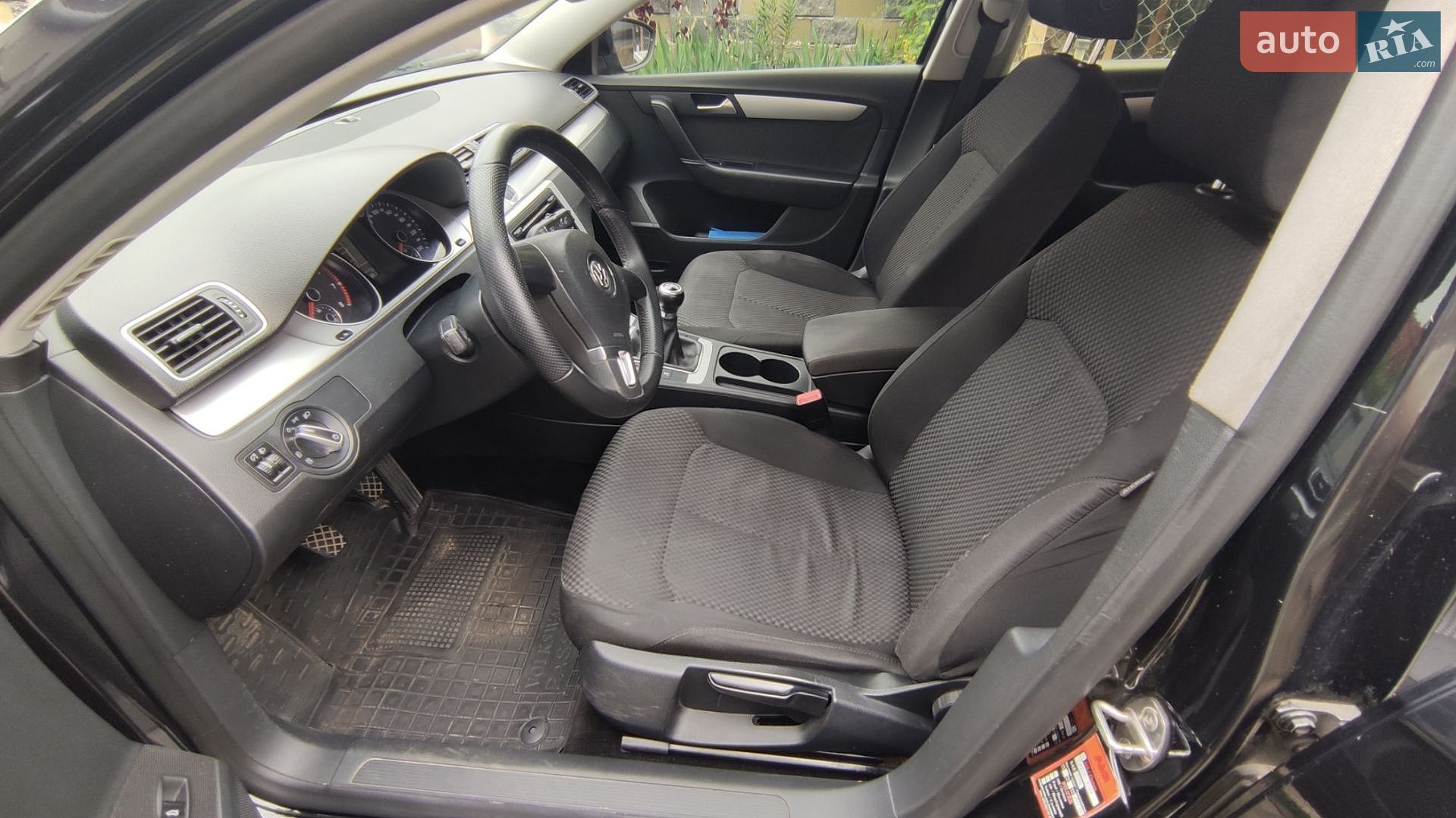 Volkswagen Passat 2012 VIN WVWZZZ3CZCP074225 фото оголошення 11 з 14