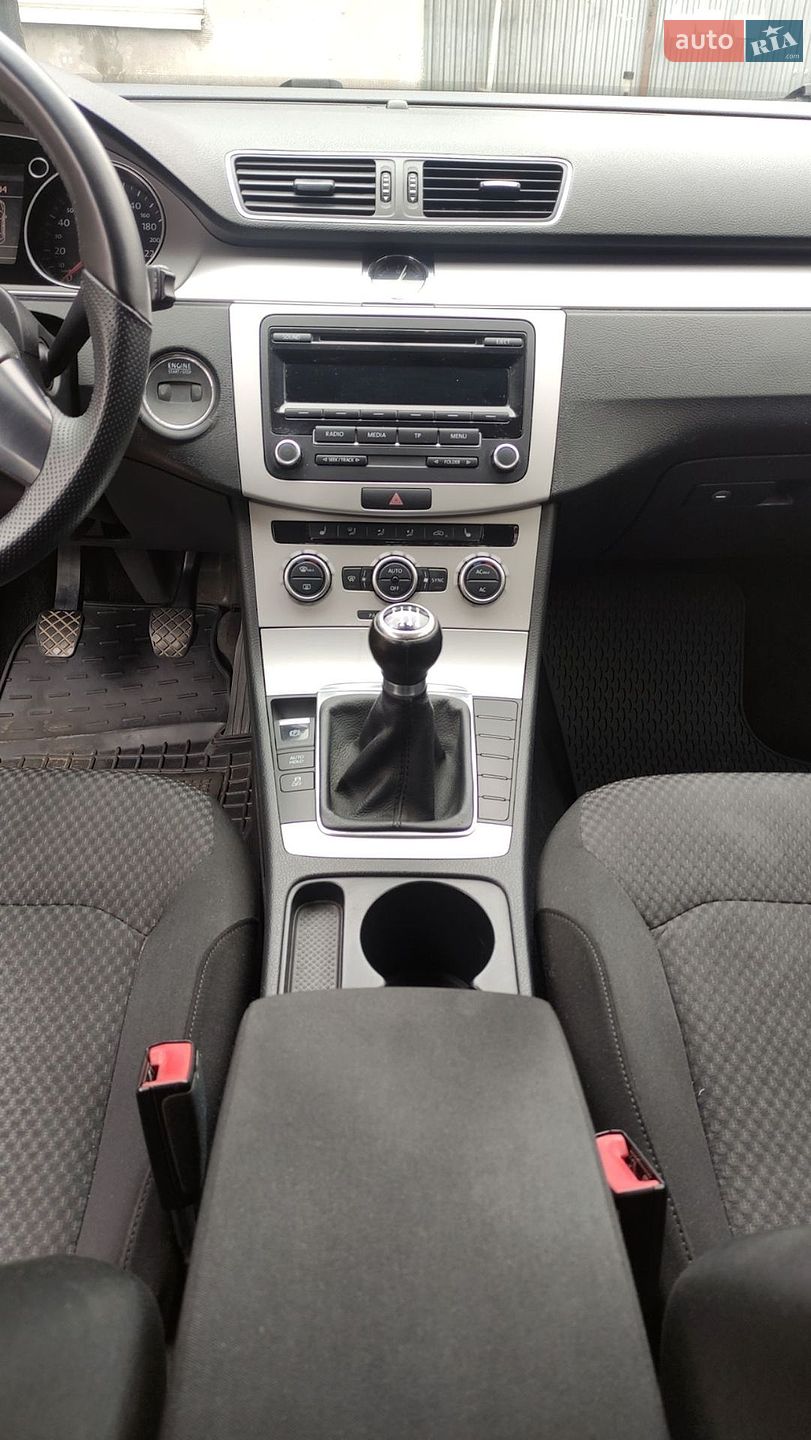 Volkswagen Passat 2012 VIN WVWZZZ3CZCP074225 фото оголошення 9 з 14