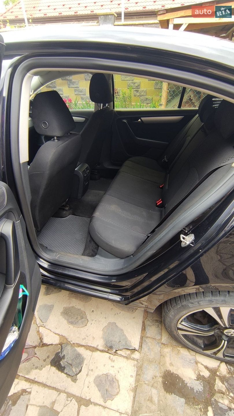 Volkswagen Passat 2012 VIN WVWZZZ3CZCP074225 фото оголошення 12 з 14