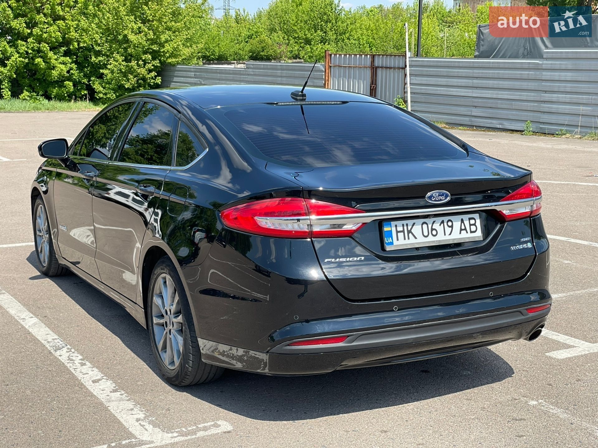 Ford Fusion 2017 VIN 3FA6P0LU5HR319528 фото оголошення 11 з 39
