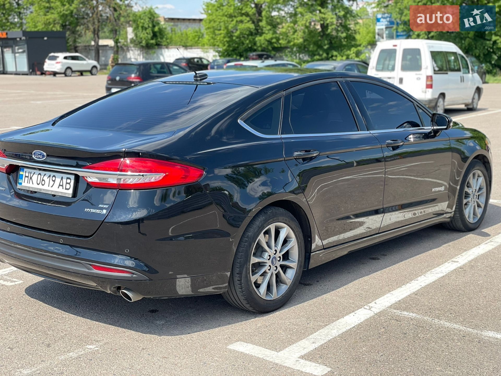 Ford Fusion 2017 VIN 3FA6P0LU5HR319528 фото оголошення 13 з 39