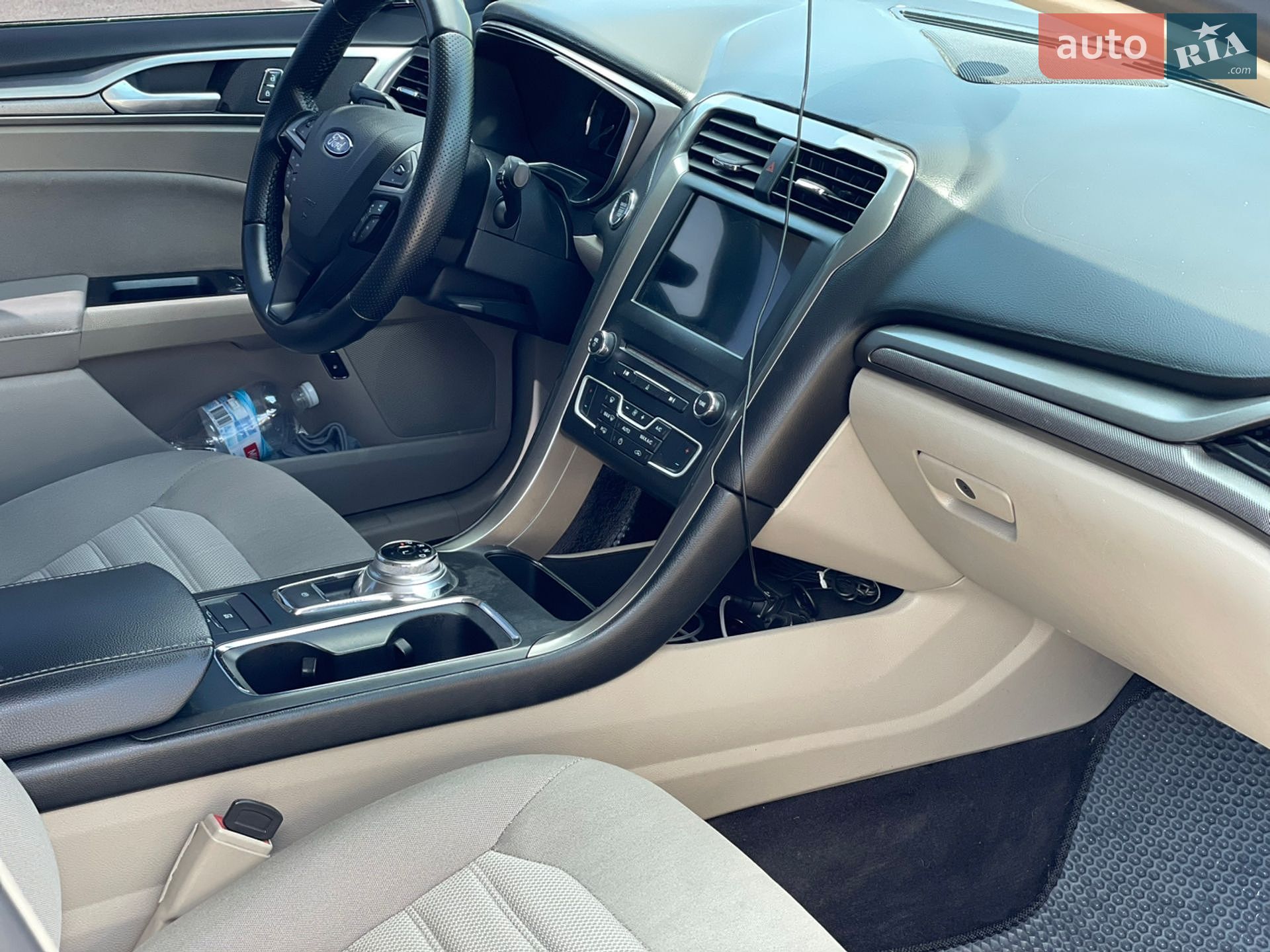 Ford Fusion 2017 VIN 3FA6P0LU5HR319528 фото оголошення 26 з 39
