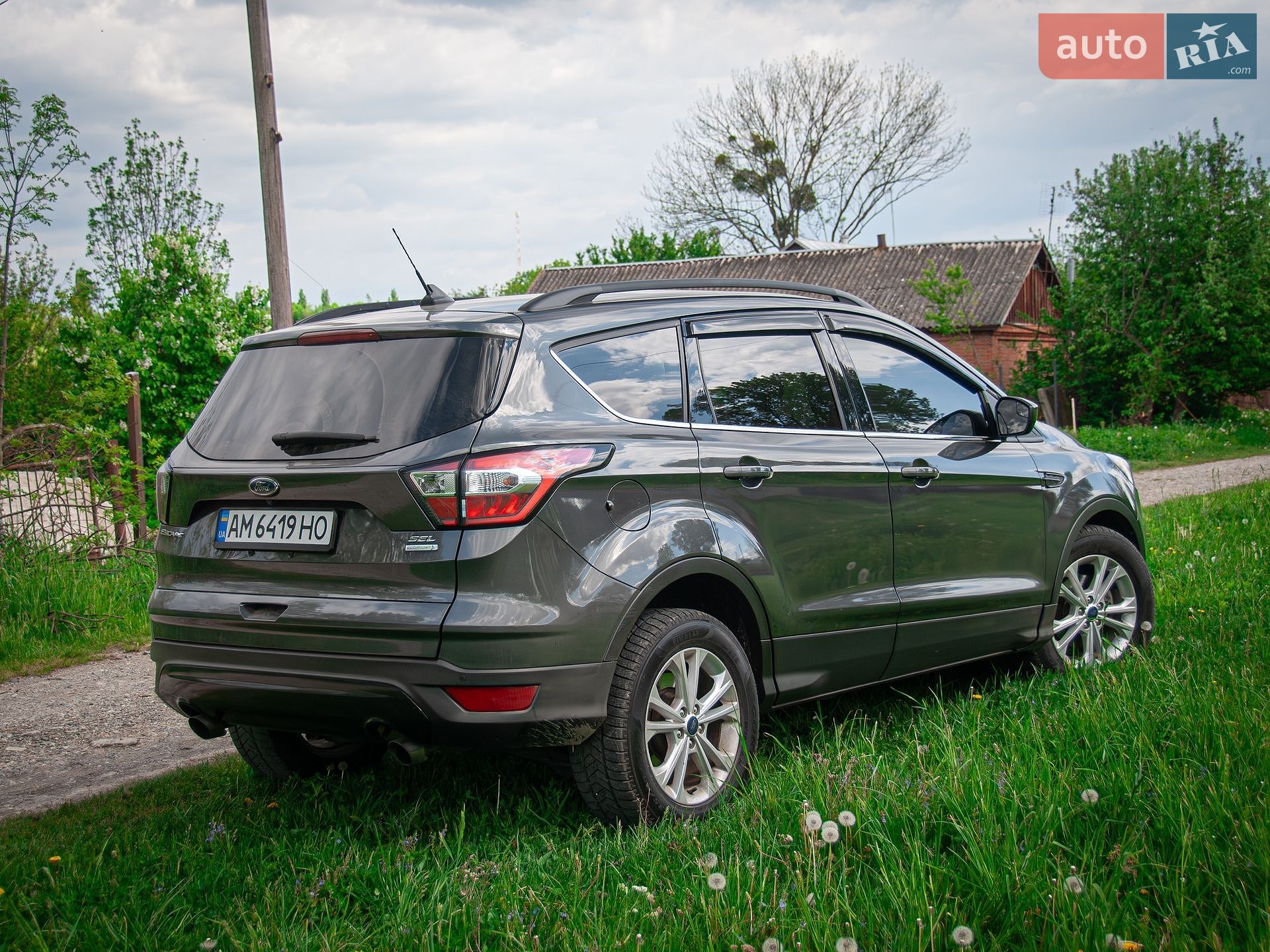 Ford Escape 2018 VIN 1FMCU0HD6JUC58716 фото оголошення 28 з 81