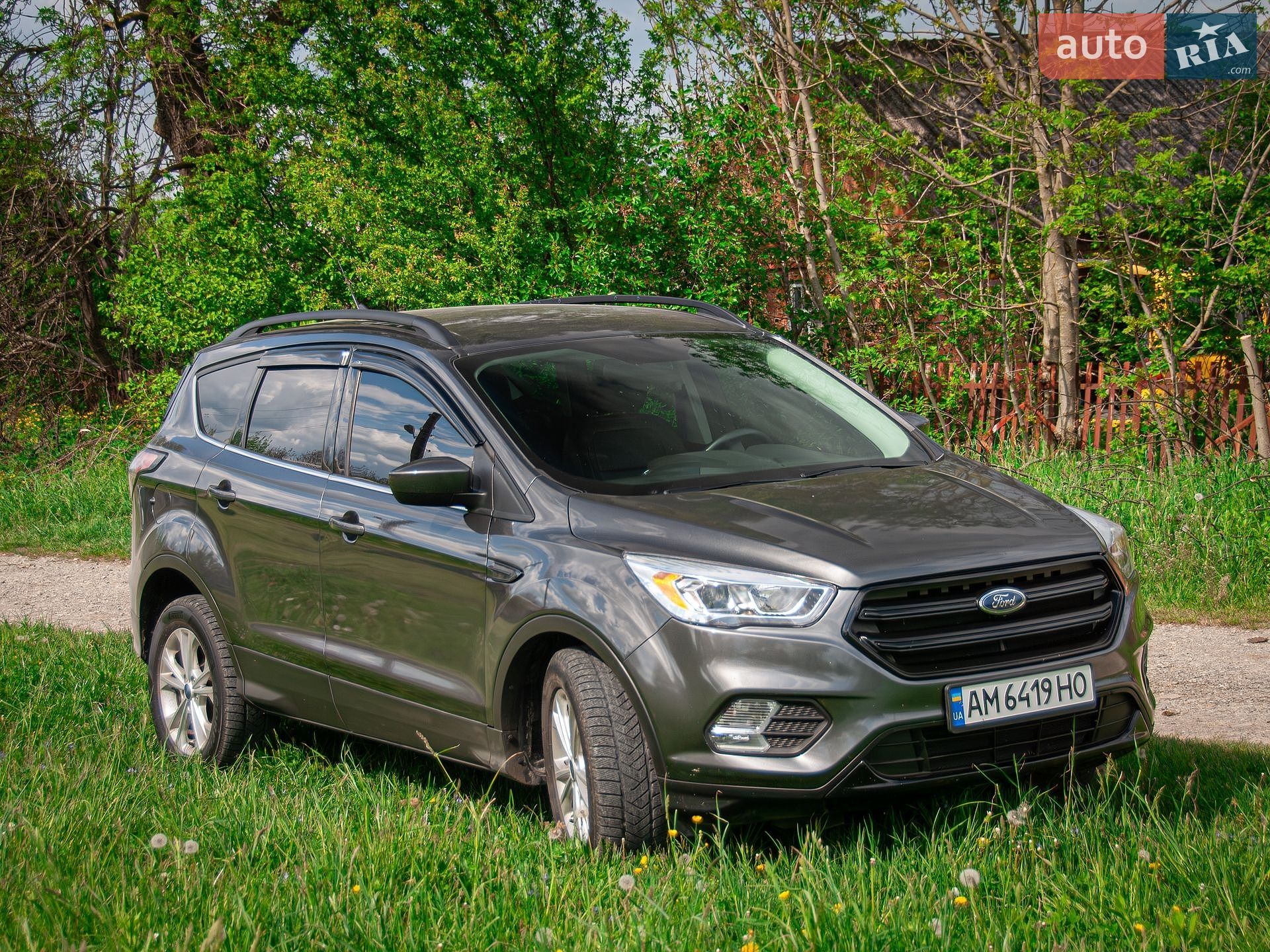 Ford Escape 2018 VIN 1FMCU0HD6JUC58716 фото оголошення 32 з 81