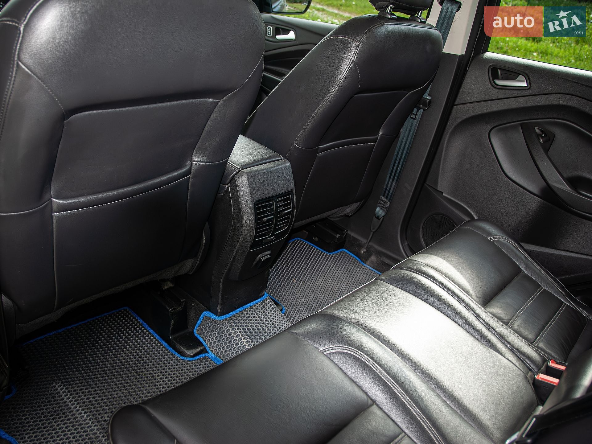 Ford Escape 2018 VIN 1FMCU0HD6JUC58716 фото оголошення 50 з 81