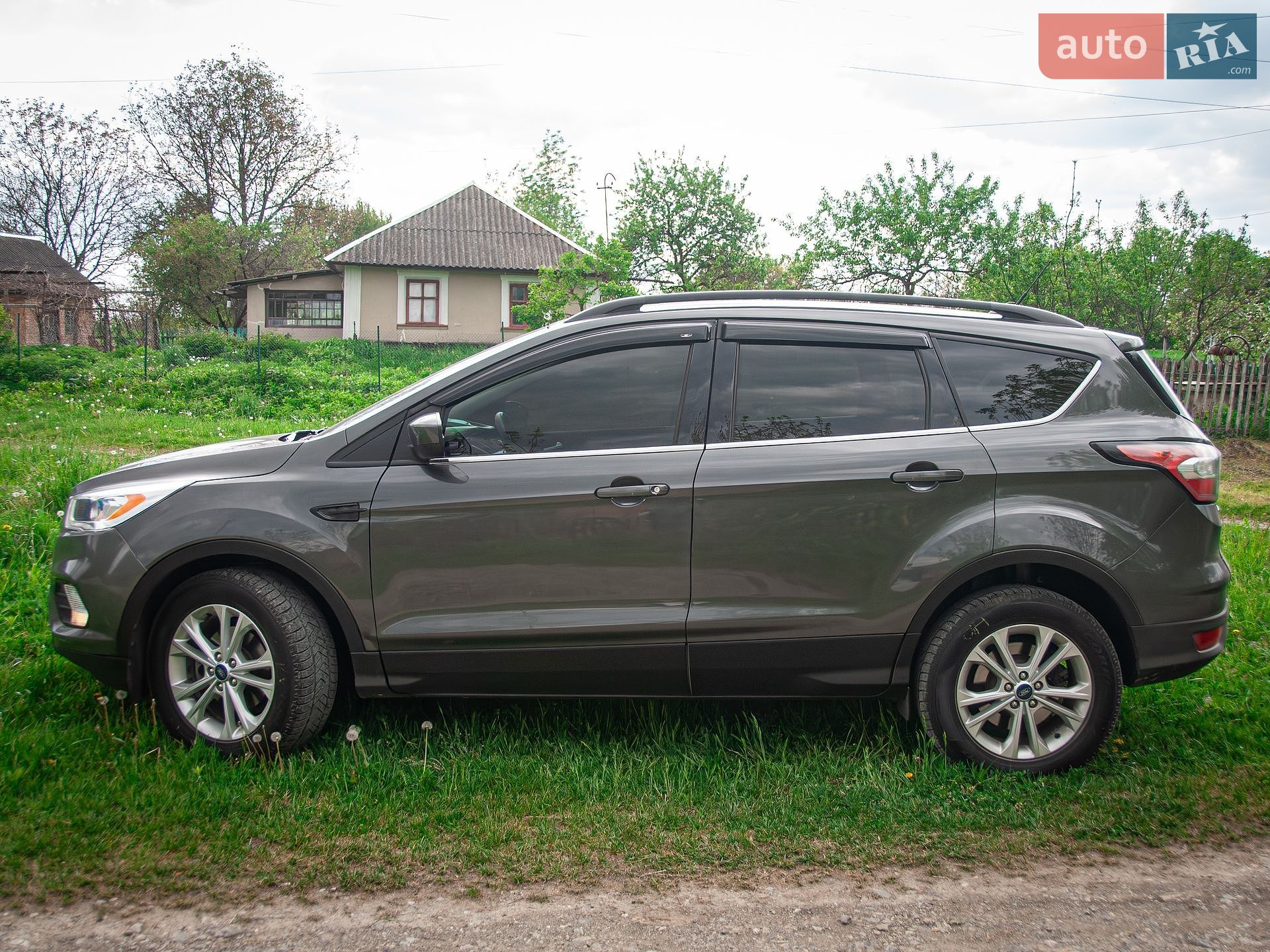 Ford Escape 2018 VIN 1FMCU0HD6JUC58716 фото оголошення 64 з 81