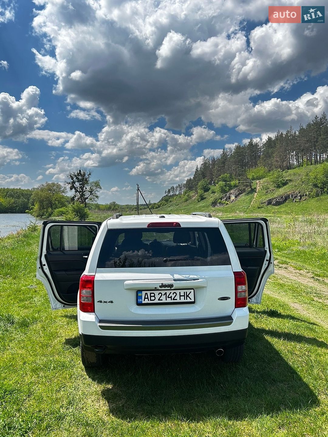 Jeep Patriot 2015 VIN 1C4NJRBB6GD587104 фото оголошення 19 з 24