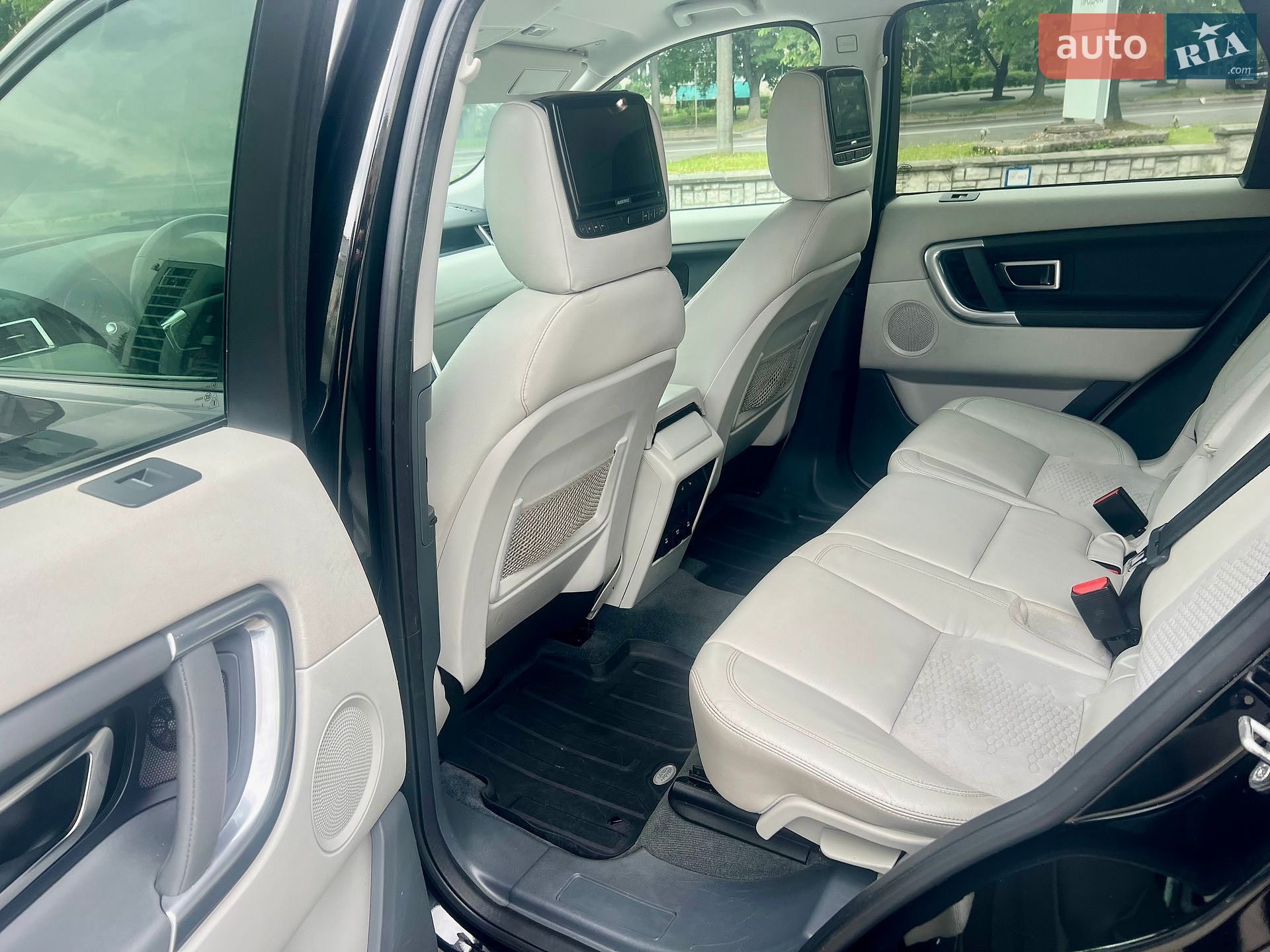 Land Rover Discovery Sport 2016 VIN SALCP2BGXGH590677 фото оголошення 15 з 30