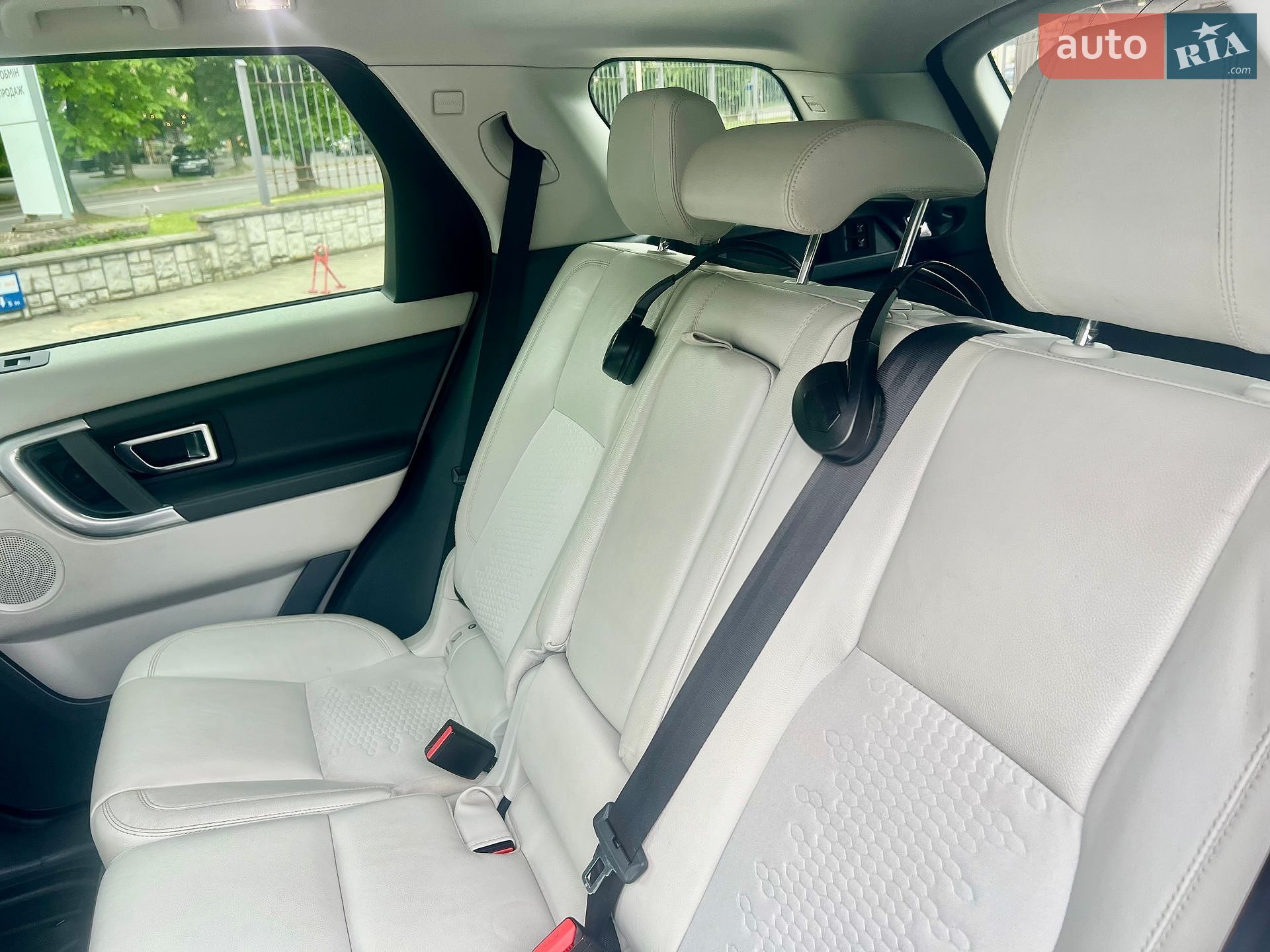 Land Rover Discovery Sport 2016 VIN SALCP2BGXGH590677 фото оголошення 17 з 30