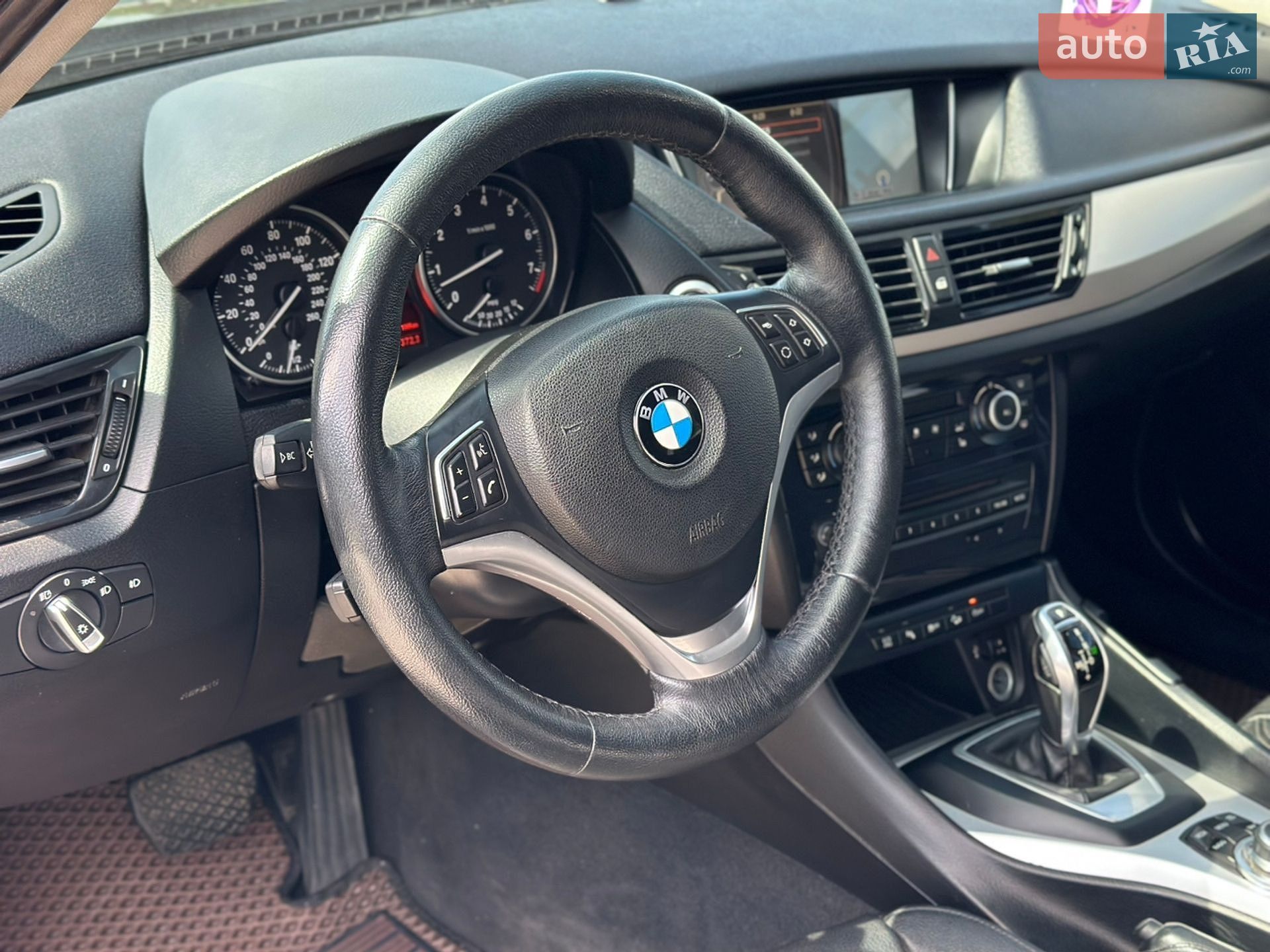 BMW X1 2015 VIN WBAVL1C59FVY41754 фото оголошення 11 з 25