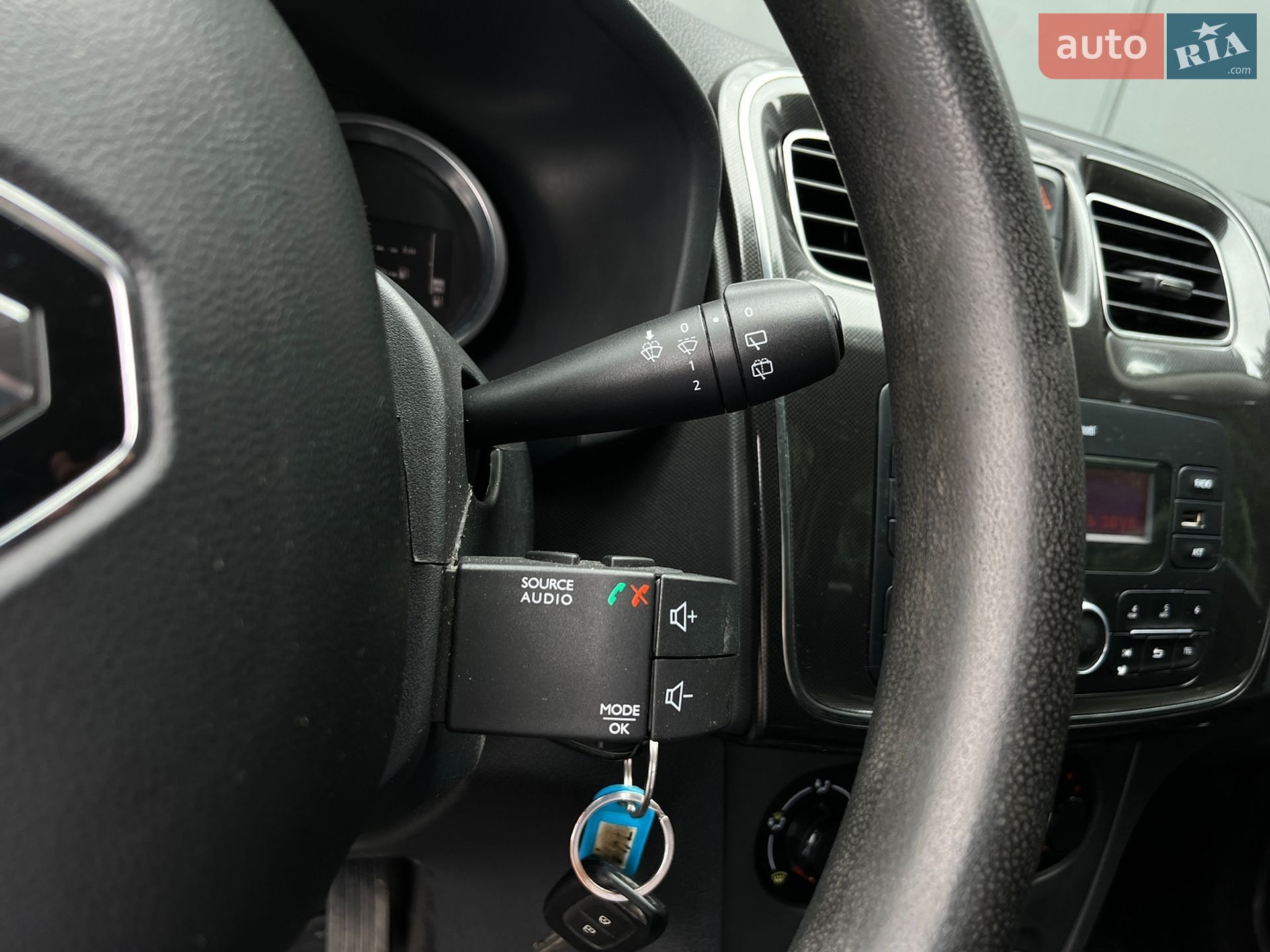Renault Sandero 2019 VIN VF15SRKL464482211 фото оголошення 13 з 19