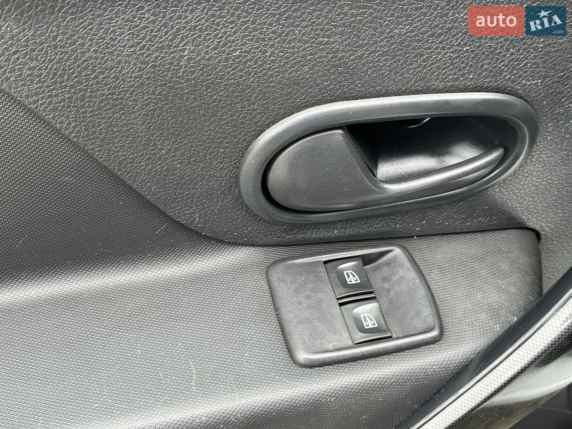 Renault Sandero 2019 VIN VF15SRKL464482211 фото оголошення 17 з 19