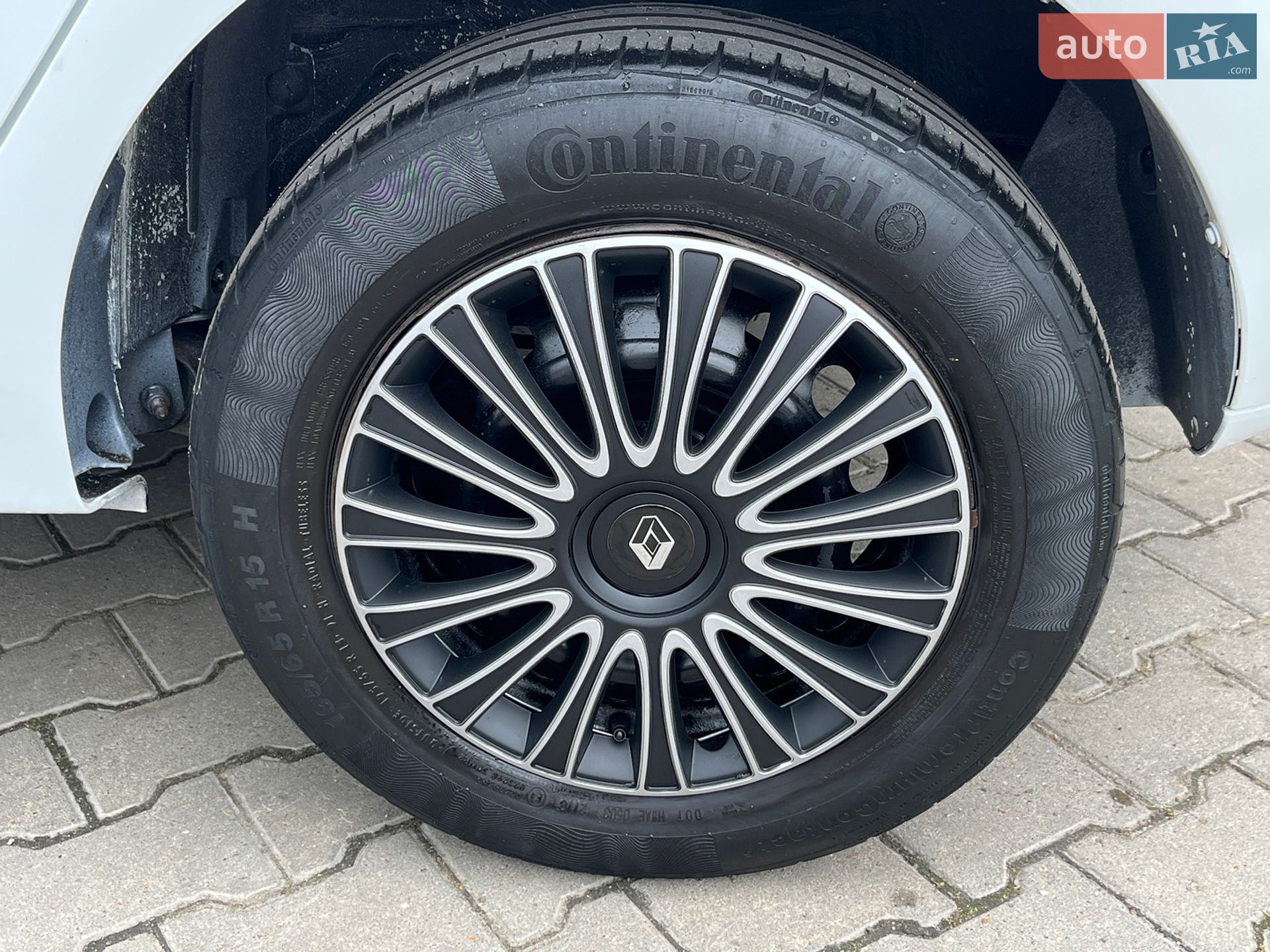 Renault Sandero 2019 VIN VF15SRKL464482211 фото оголошення 18 з 19