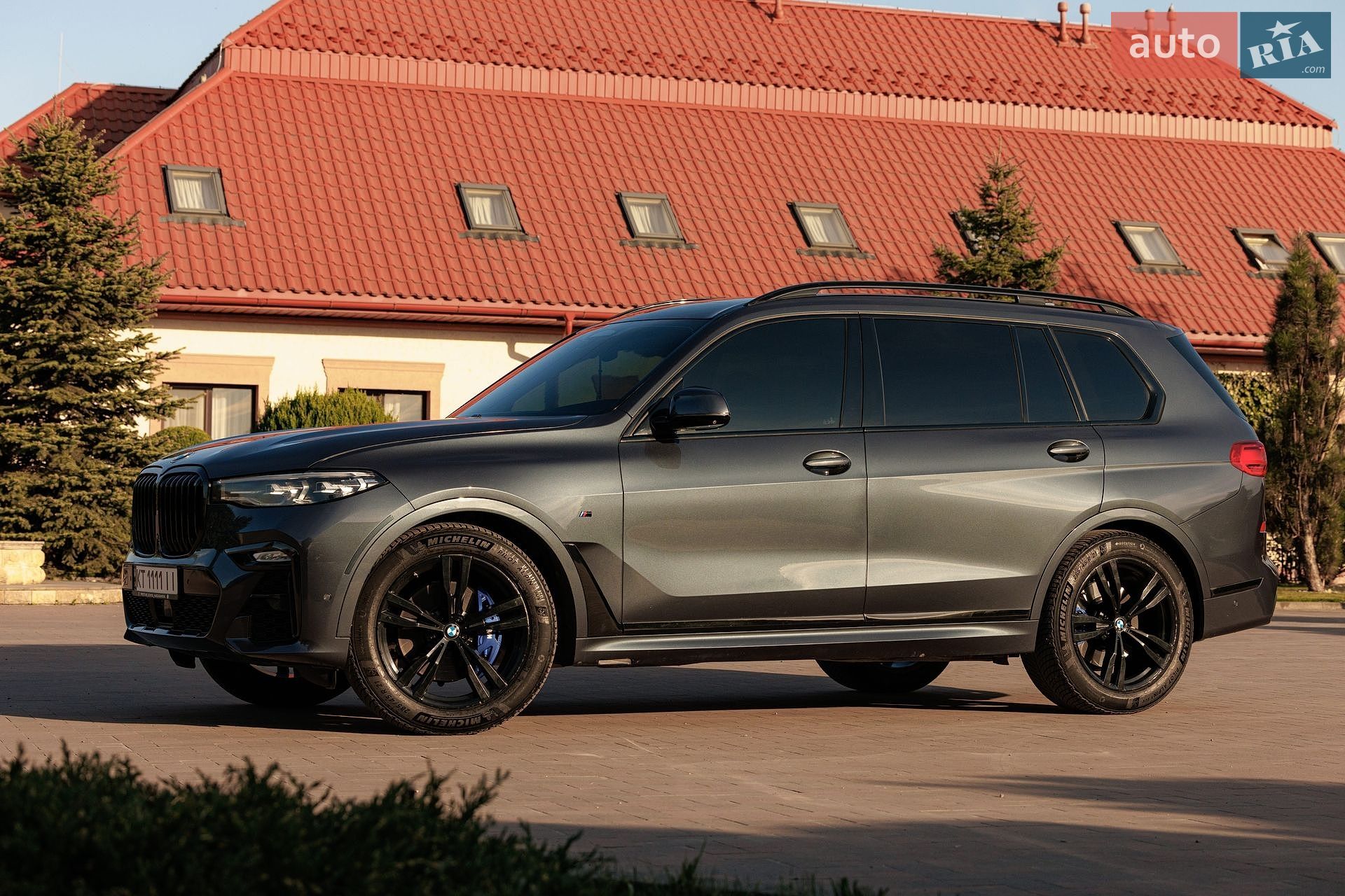 BMW X7 2019 VIN 5UXCX4C5XKLS36436 фото оголошення 2 з 70