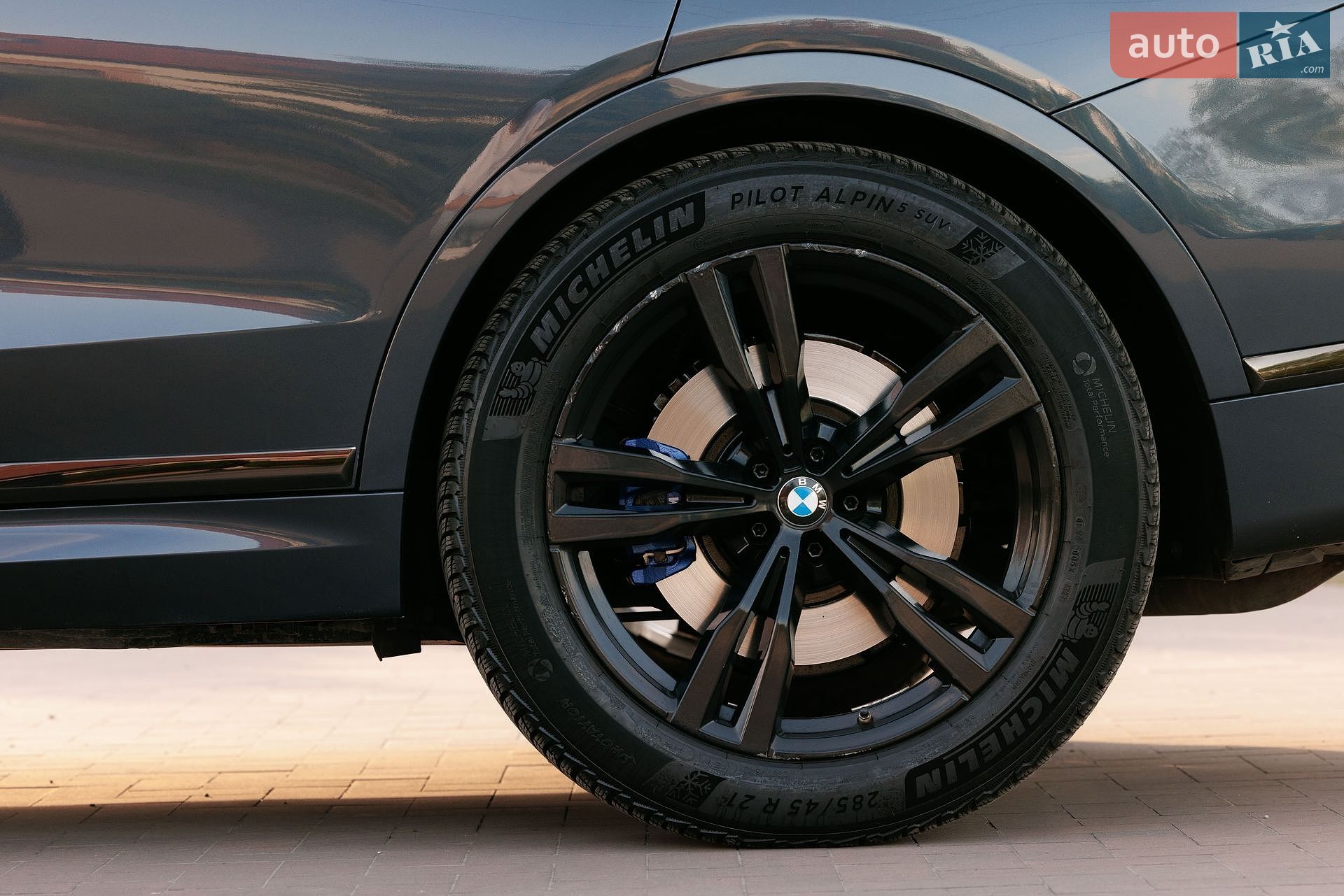 BMW X7 2019 VIN 5UXCX4C5XKLS36436 фото оголошення 11 з 70