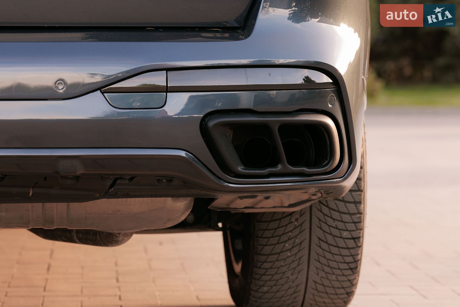 BMW X7 2019 VIN 5UXCX4C5XKLS36436 фото оголошення 17 з 70