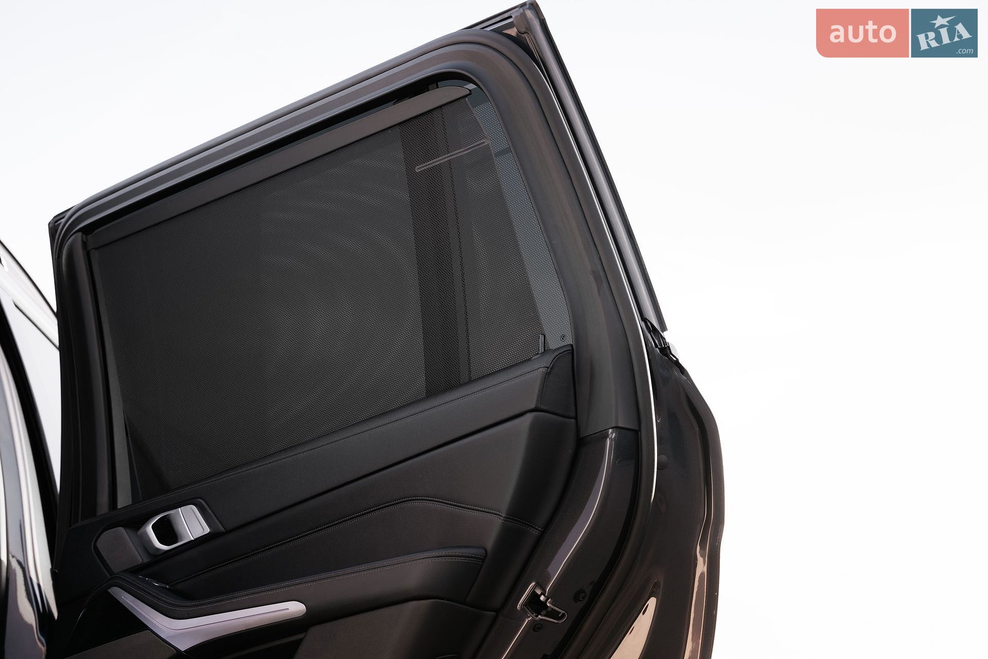 BMW X7 2019 VIN 5UXCX4C5XKLS36436 фото оголошення 27 з 70