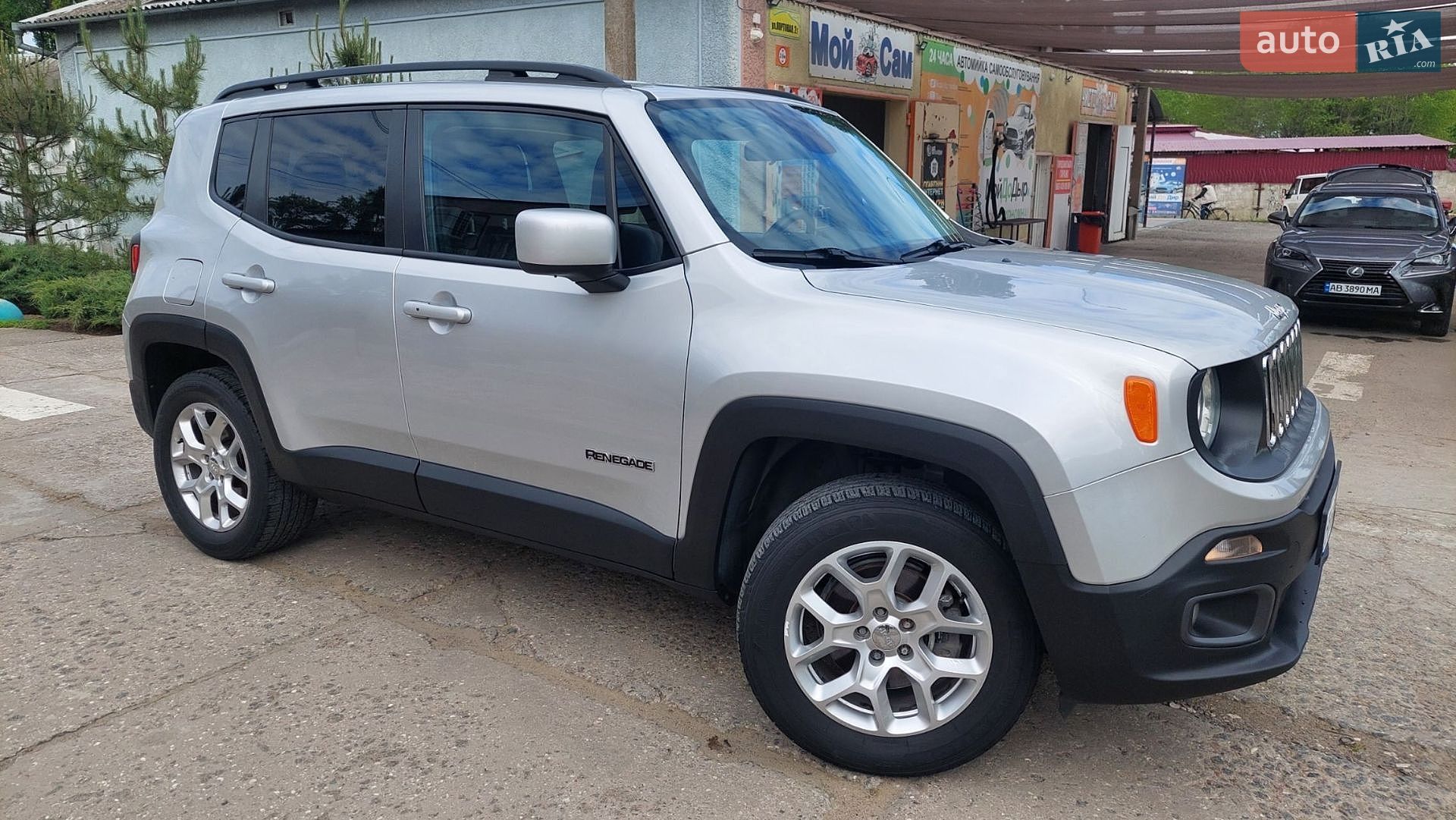 Jeep Renegade 2016 VIN ZACCJBBT8GPE35611 фото оголошення 6 з 42
