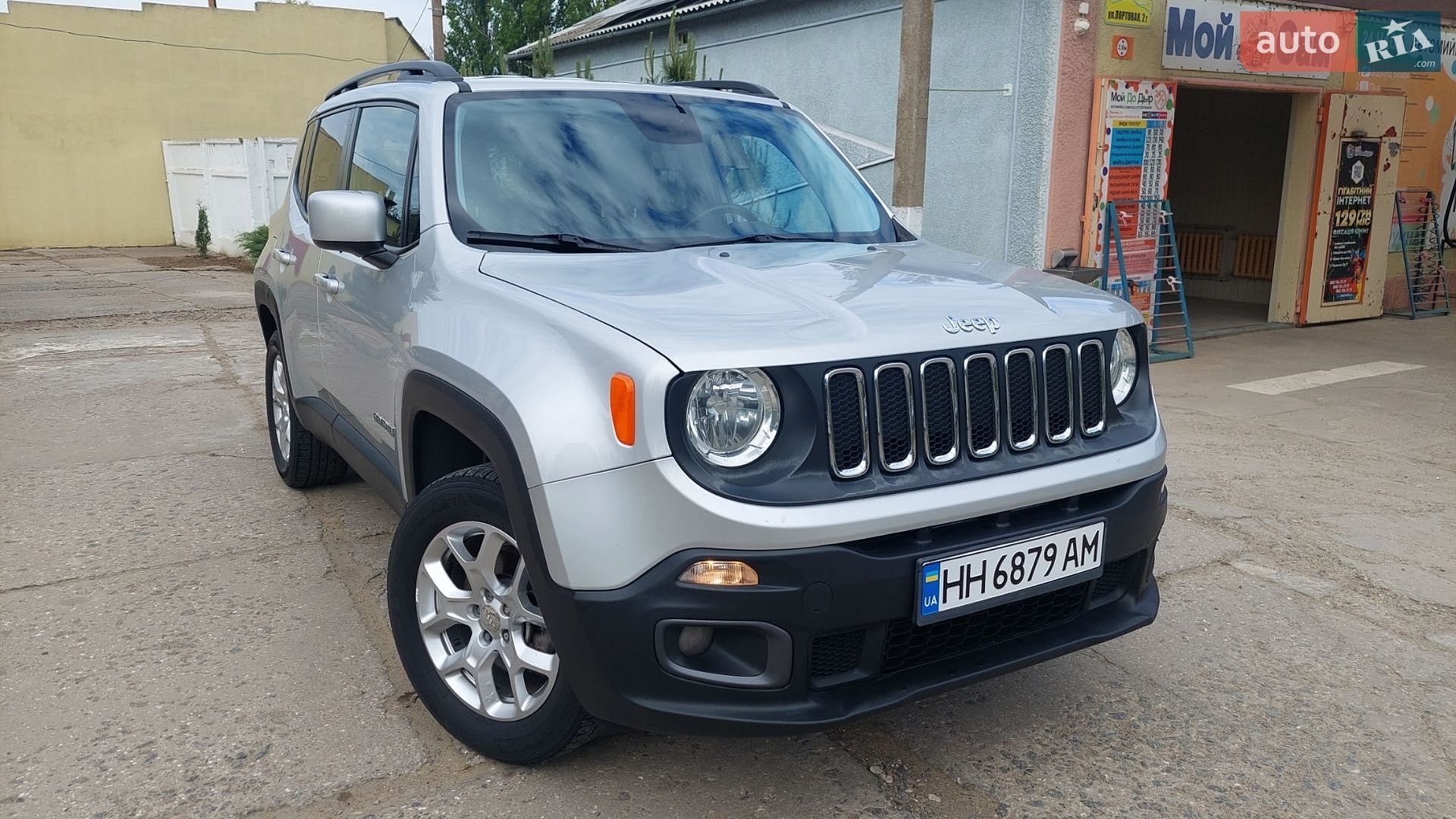 Jeep Renegade 2016 VIN ZACCJBBT8GPE35611 фото оголошення 4 з 42