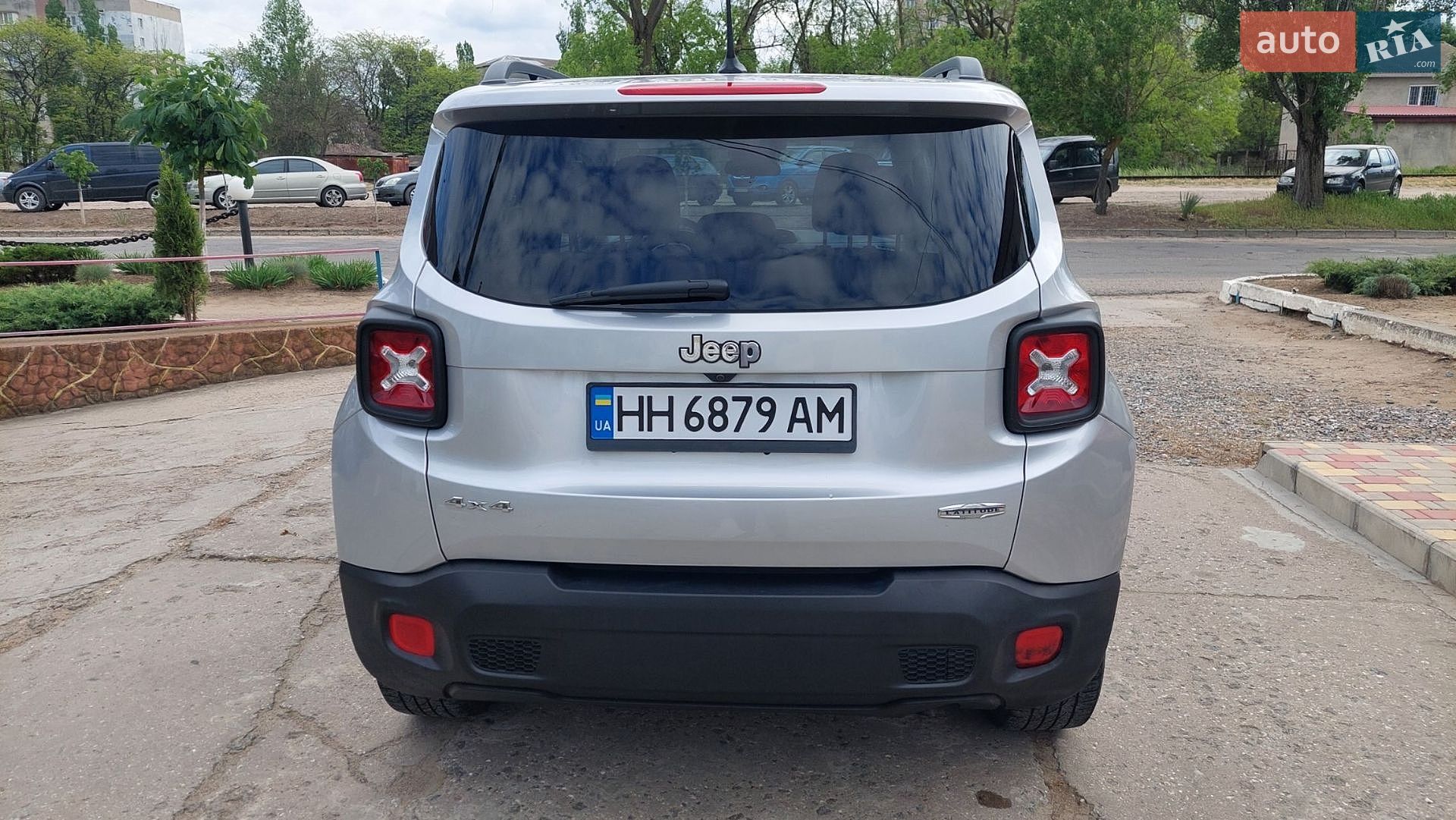 Jeep Renegade 2016 VIN ZACCJBBT8GPE35611 фото оголошення 13 з 42