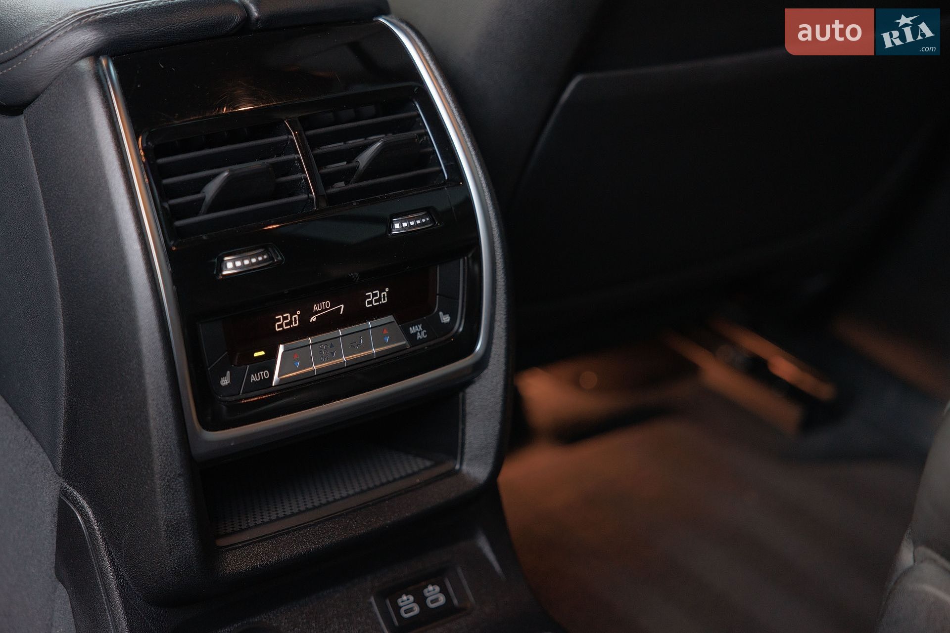BMW X7 2019 VIN 5UXCX4C5XKLS36436 фото оголошення 61 з 70