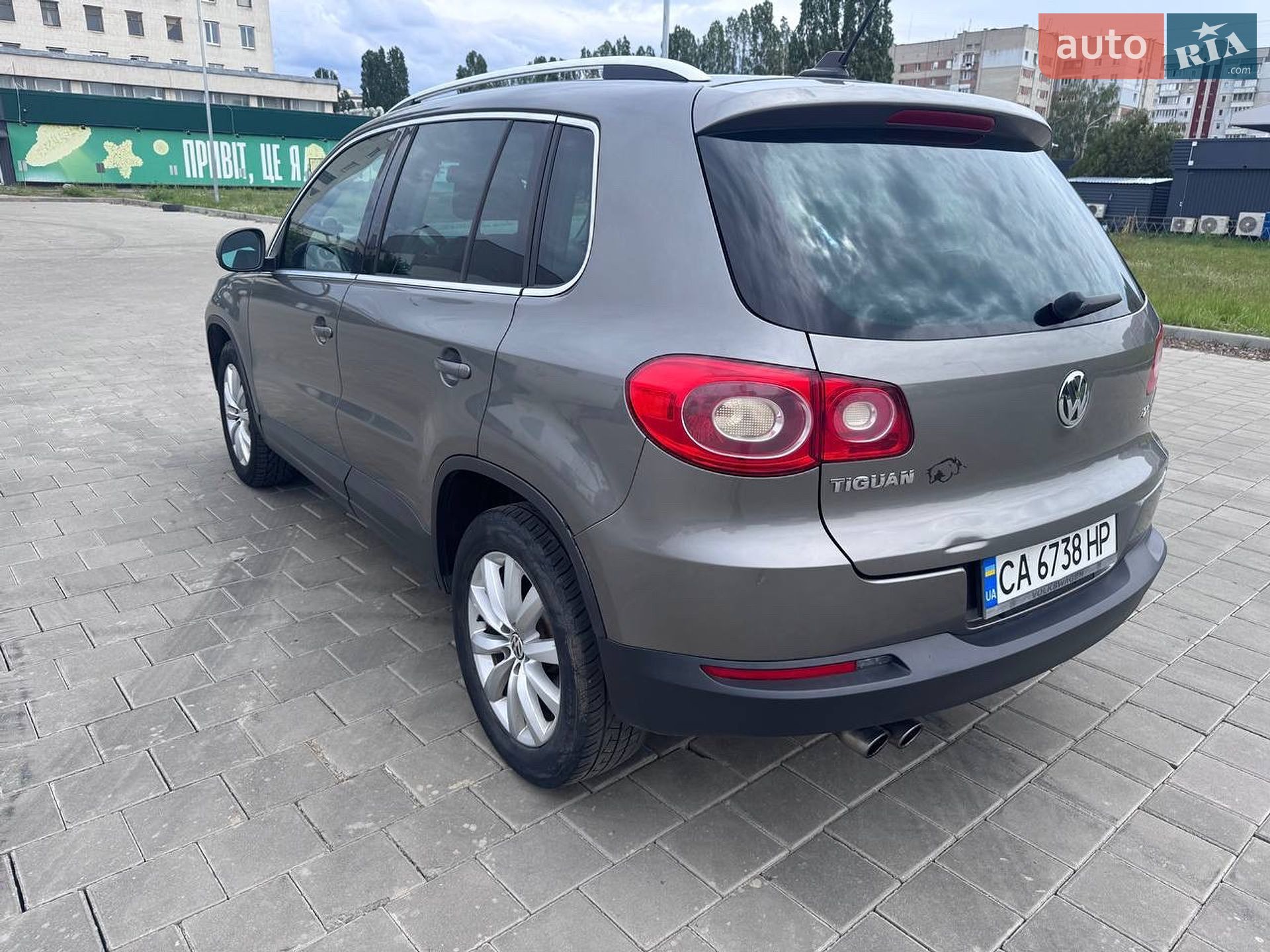 Volkswagen Tiguan 2011 VIN WVGAV7AX6BW537137 фото оголошення 8 з 31