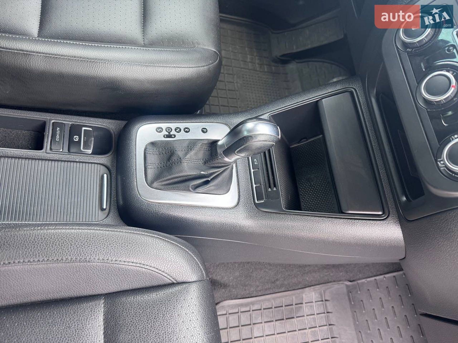 Volkswagen Tiguan 2011 VIN WVGAV7AX6BW537137 фото оголошення 19 з 31