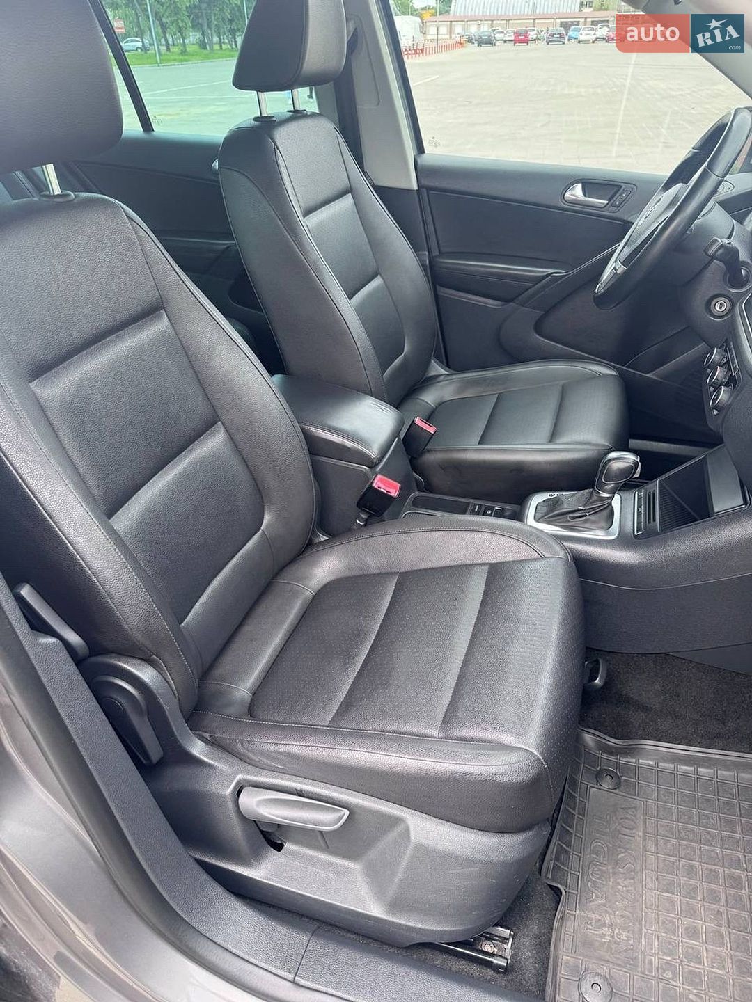 Volkswagen Tiguan 2011 VIN WVGAV7AX6BW537137 фото оголошення 21 з 31