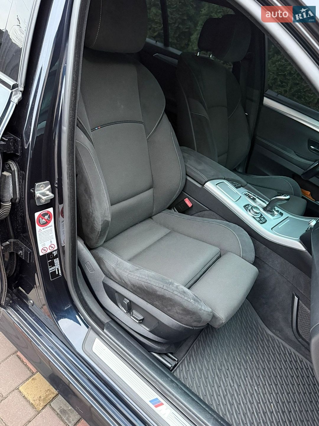 BMW 5 Series 2012 VIN WBAFU910X0C954994 фото оголошення 19 з 43