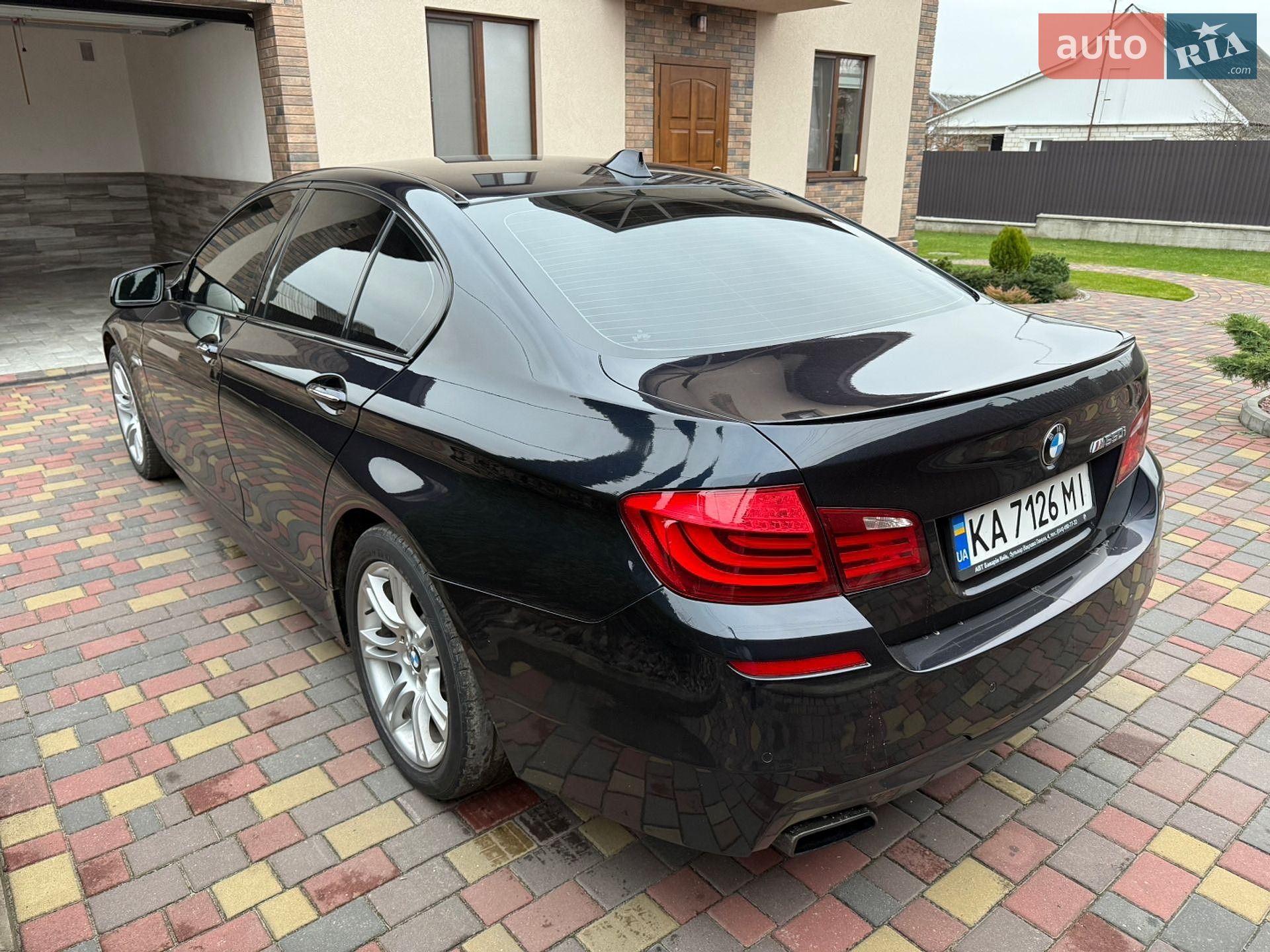 BMW 5 Series 2012 VIN WBAFU910X0C954994 фото оголошення 29 з 43